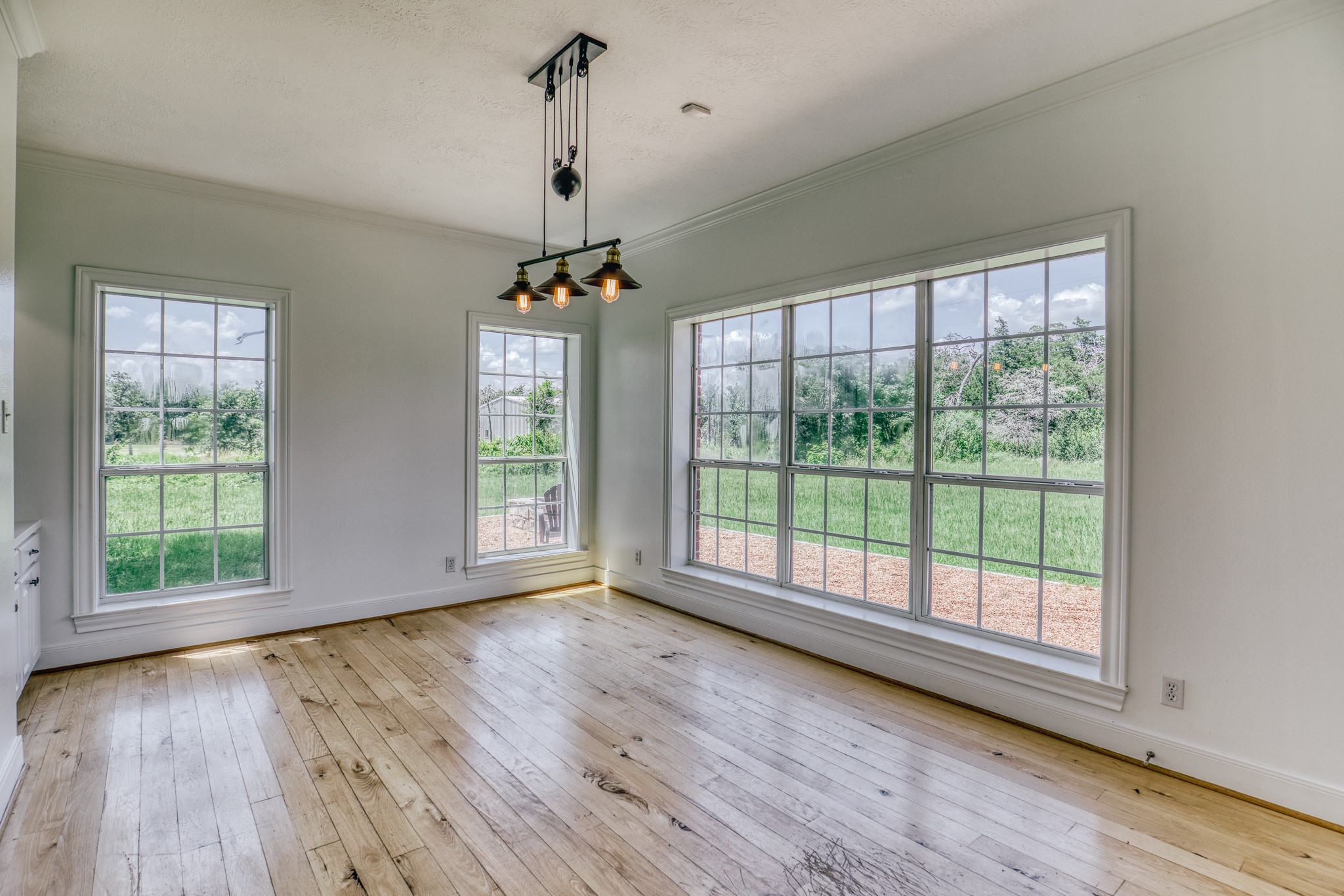 3301 Round Top Road Property Photo 6
