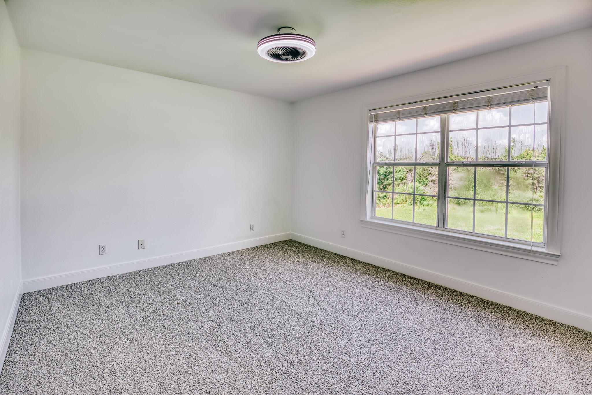 3301 Round Top Road Property Photo 9