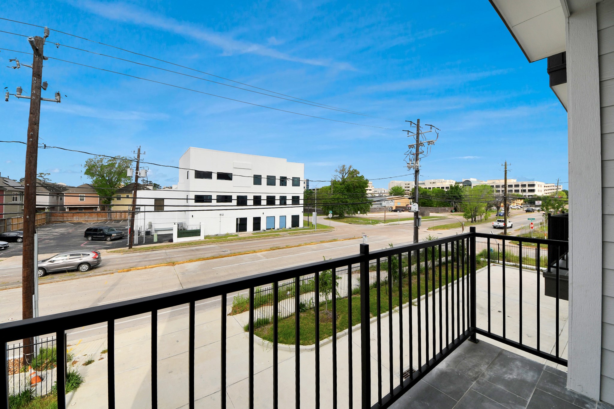 2430 Ella Boulevard Property Photo 13