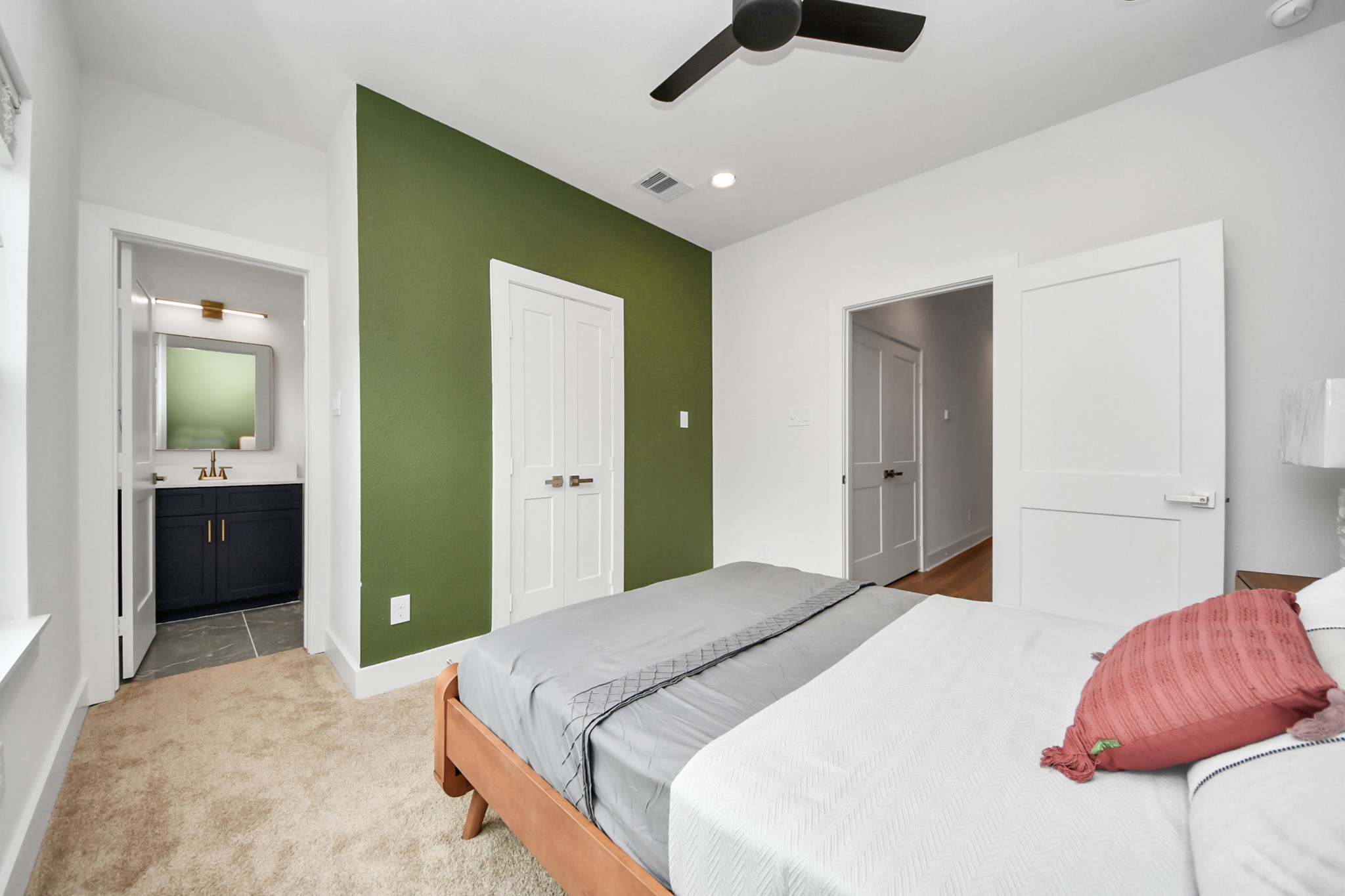 2430 Ella Boulevard Property Photo 25