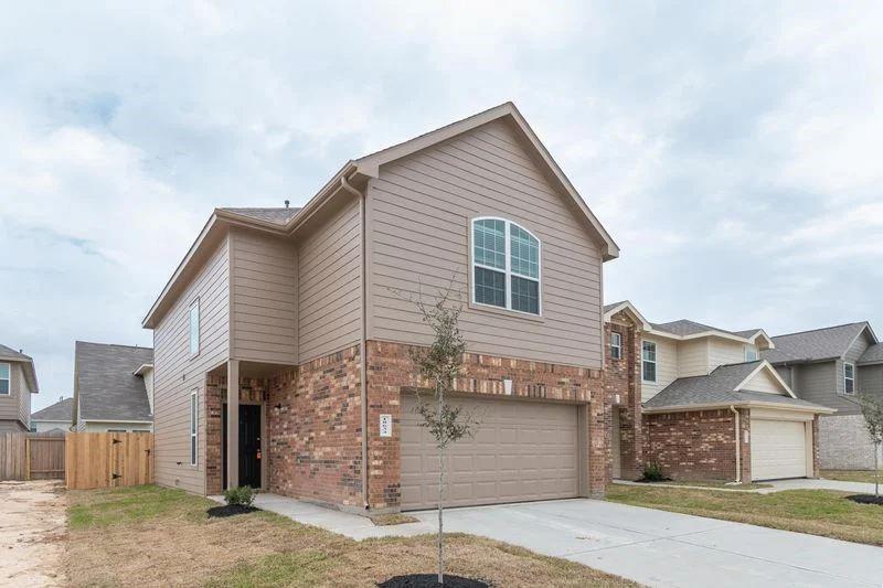 18634 Tarlo River Trail Property Photo 1