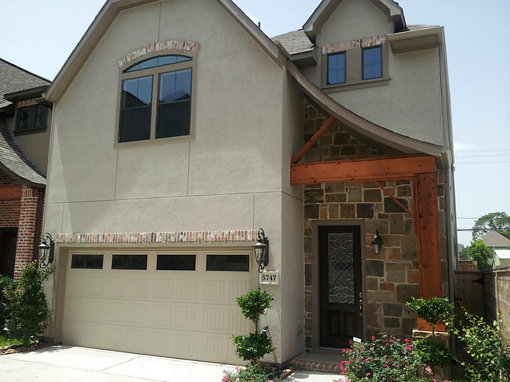 5747 Larkin Street Property Photo 1