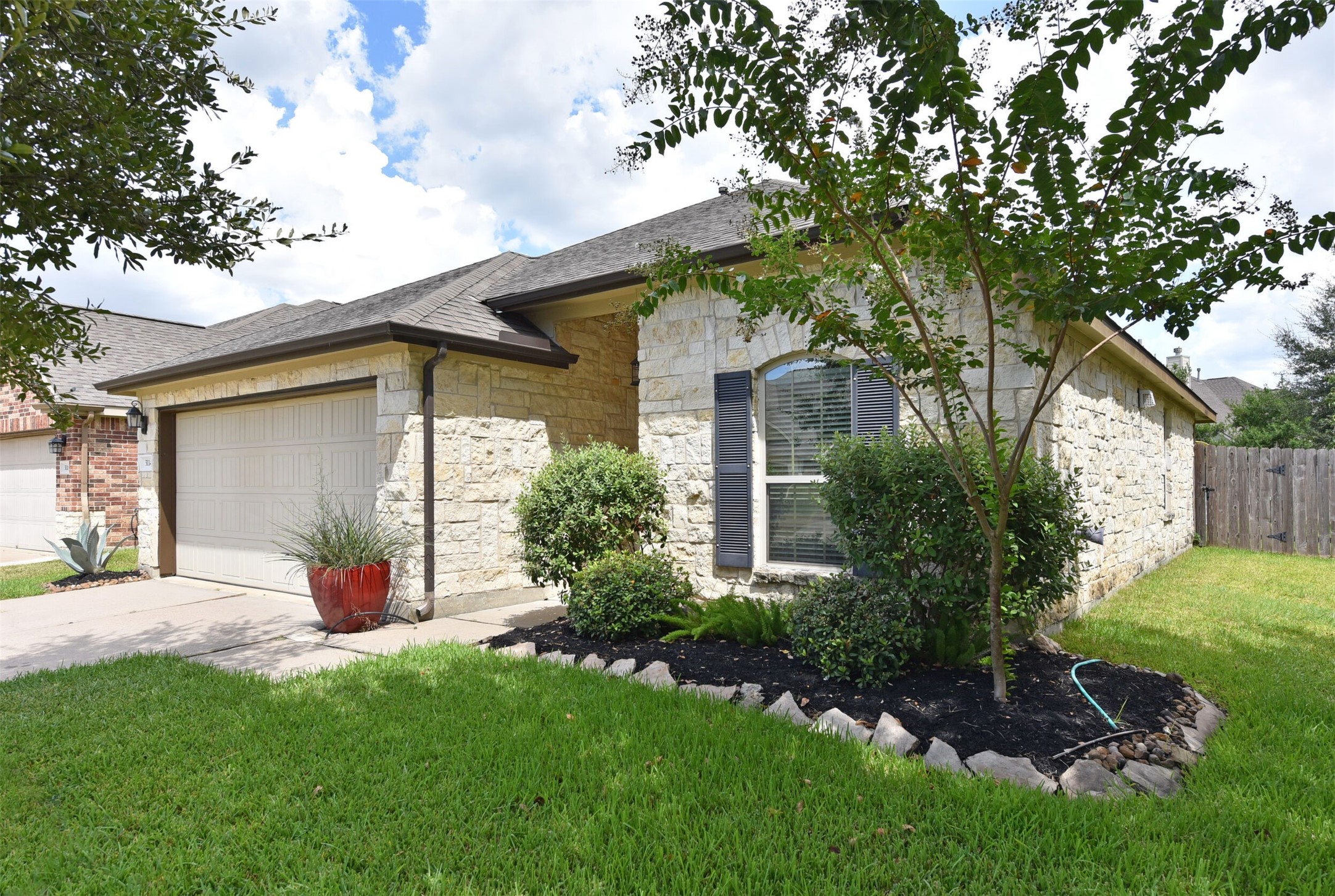 3114 Balch Springs Lane Property Photo 2