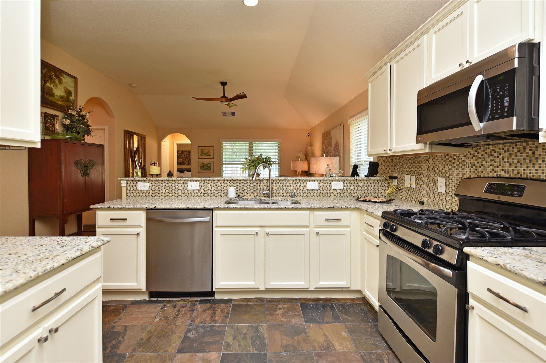 3114 Balch Springs Lane Property Photo 13