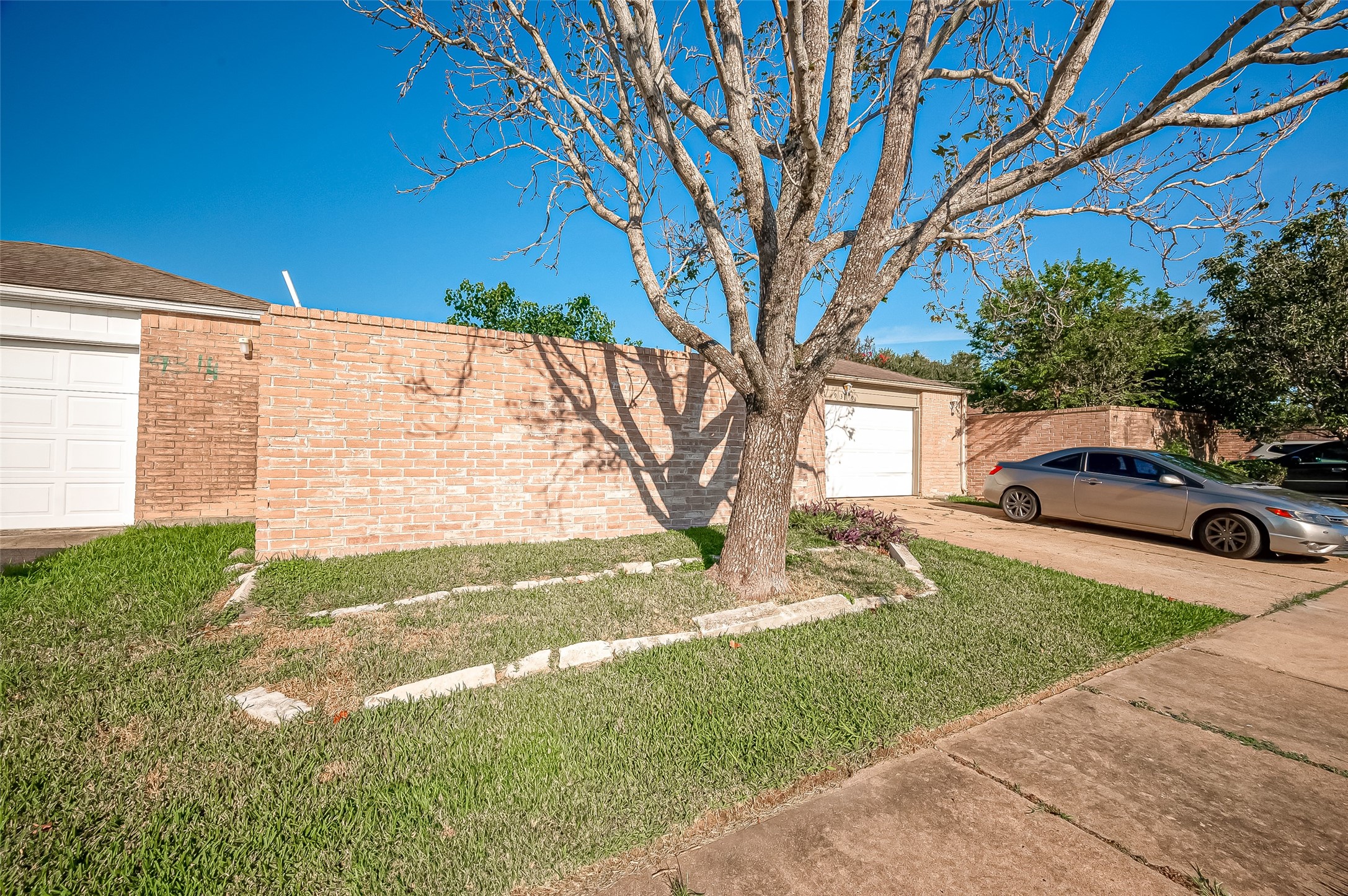 9310 Clipperwood Place Property Photo 2