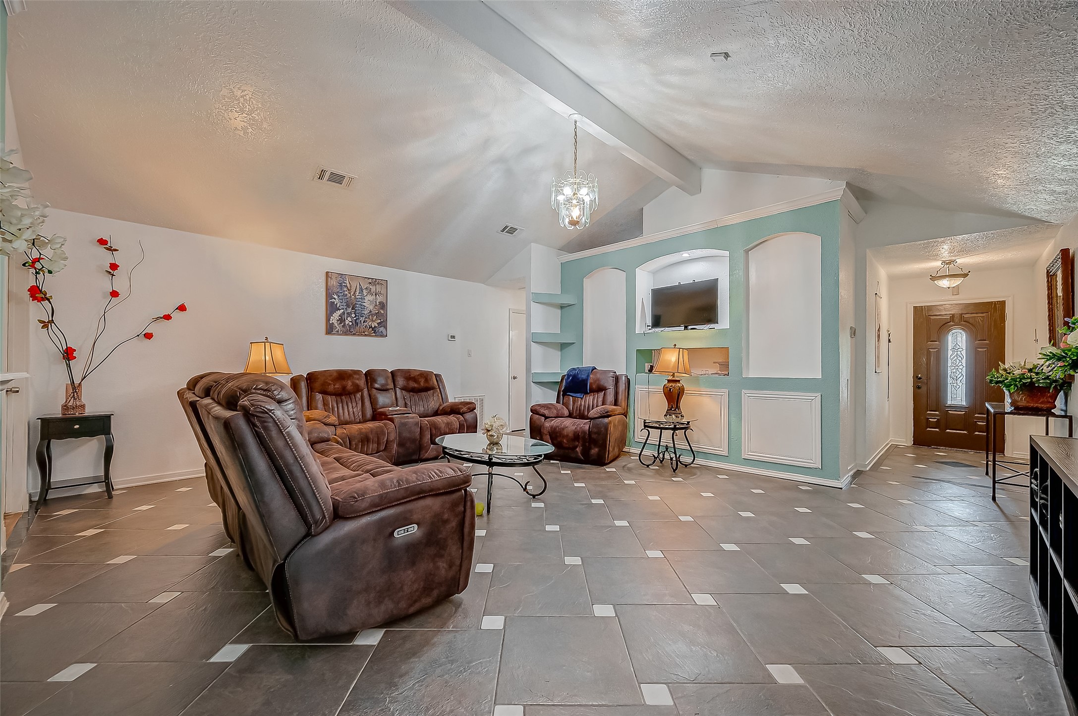 9310 Clipperwood Place Property Photo 14