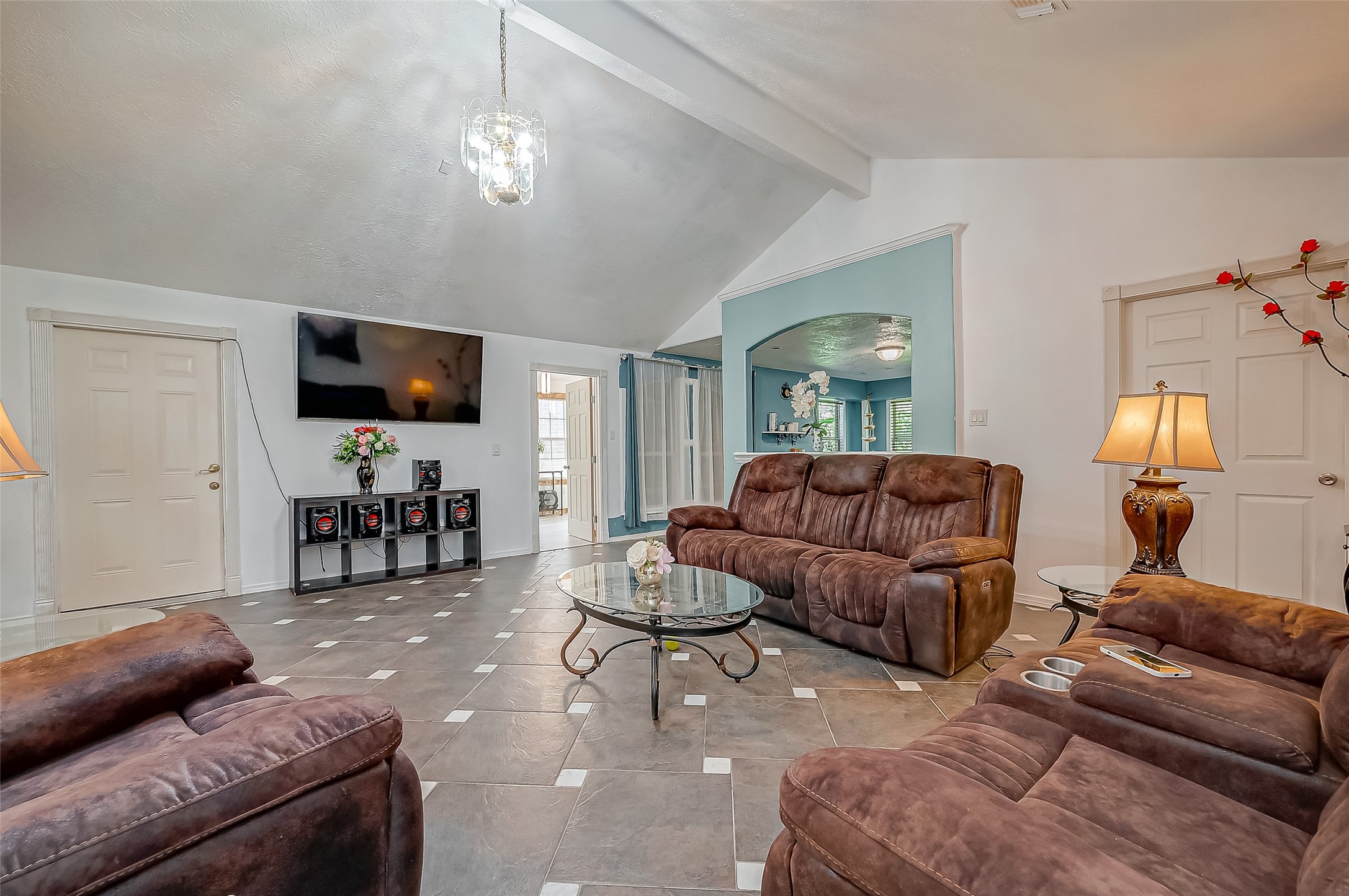 9310 Clipperwood Place Property Photo 16