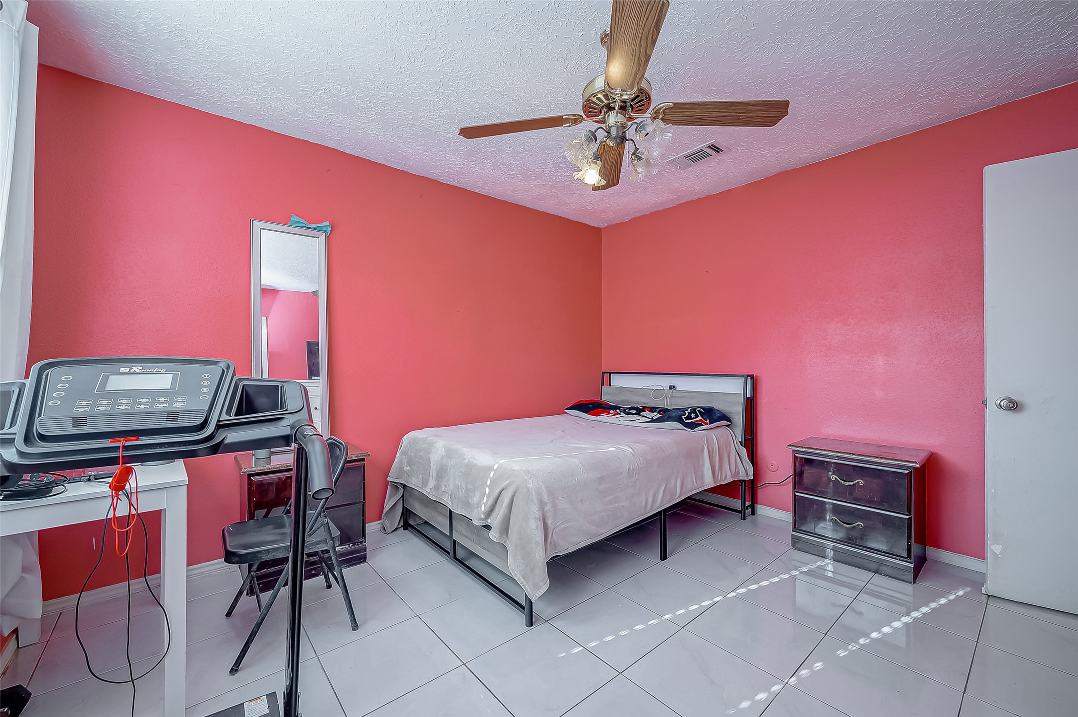 9310 Clipperwood Place Property Photo 28