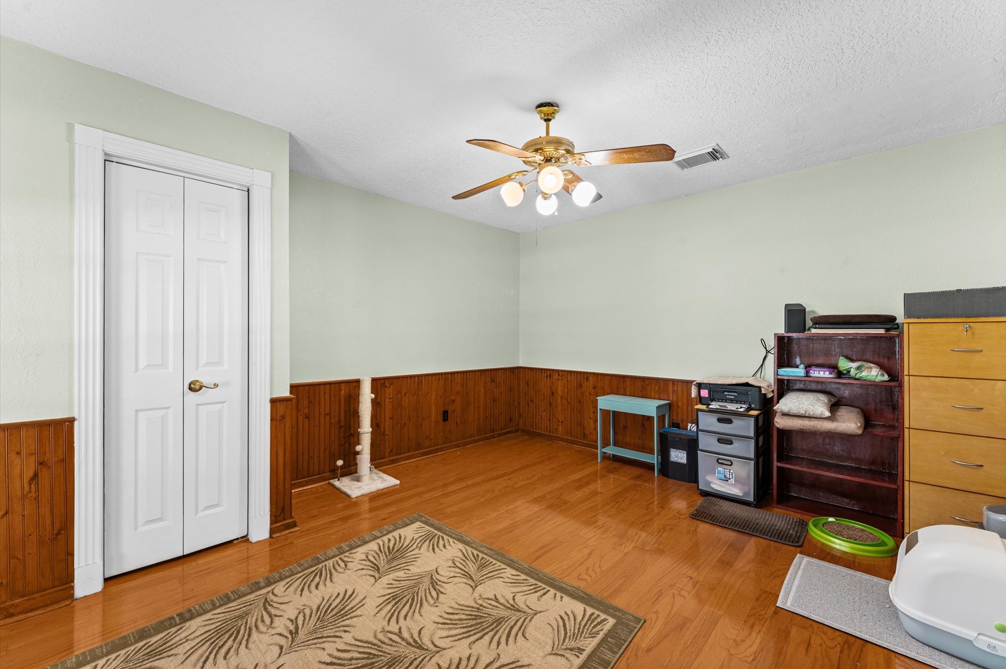 2710 Saint Andrews Place Property Photo 11