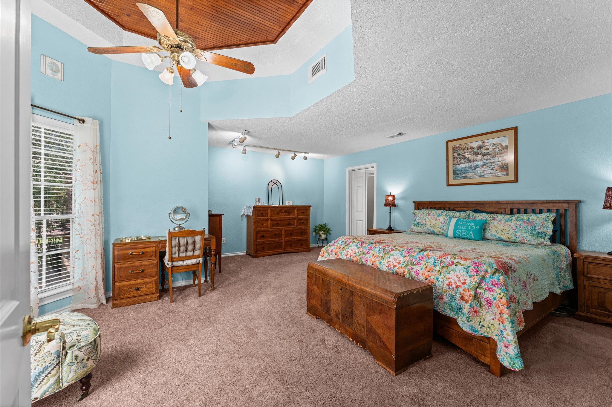 2710 Saint Andrews Place Property Photo 18