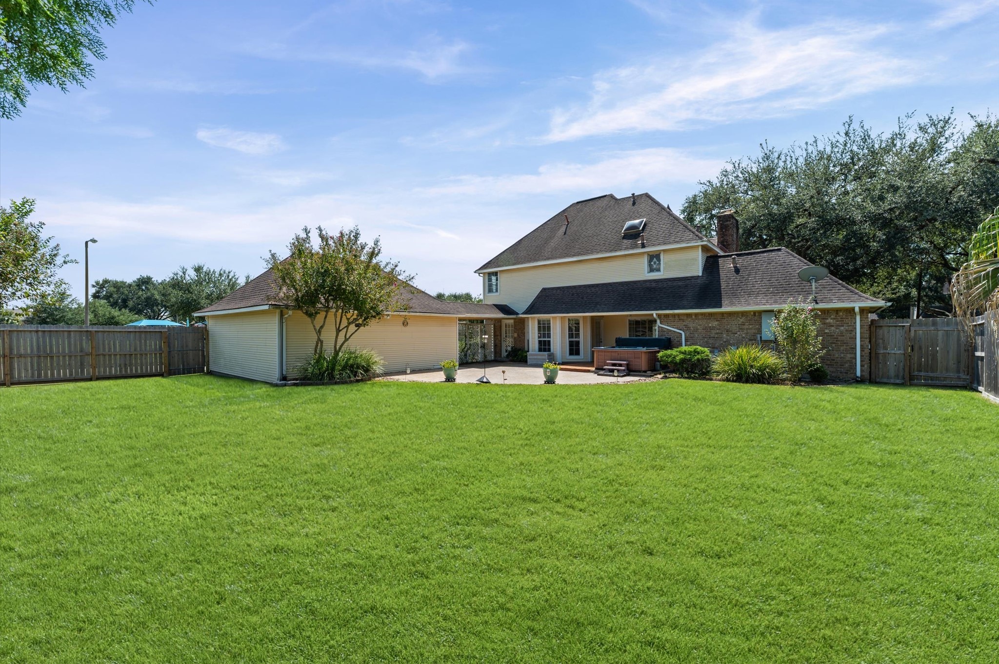 2710 Saint Andrews Place Property Photo 28