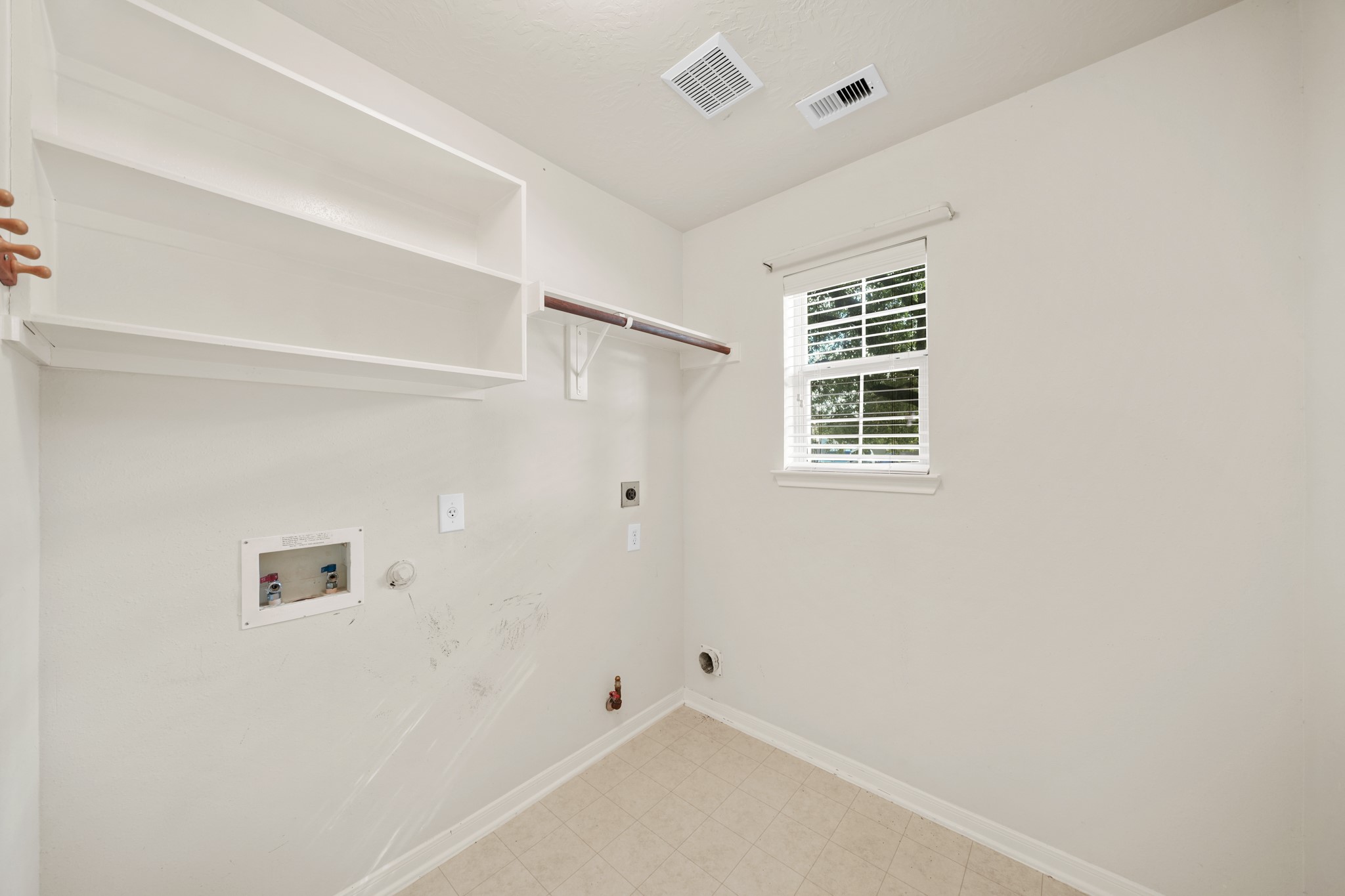 3808 Parry Court Property Photo 8