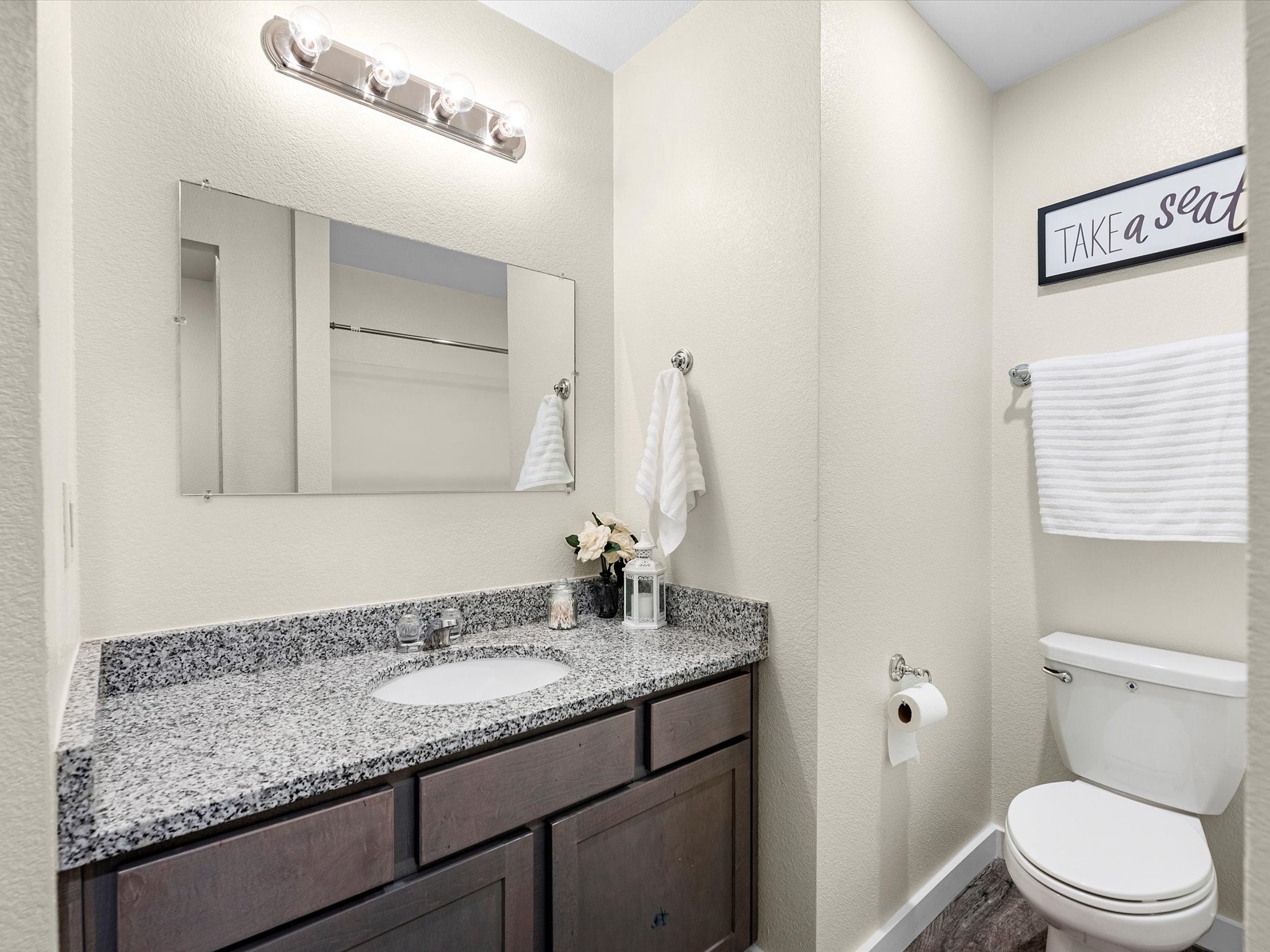 21155 Gosling Road 18d Property Photo 15
