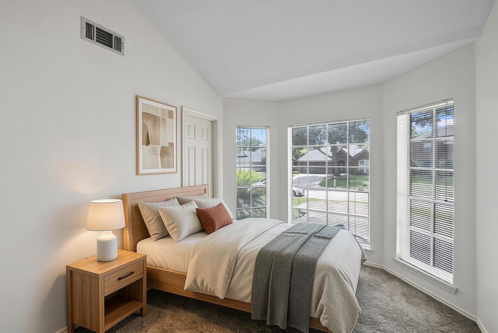 16022 Sugar Tree Drive Property Photo 5