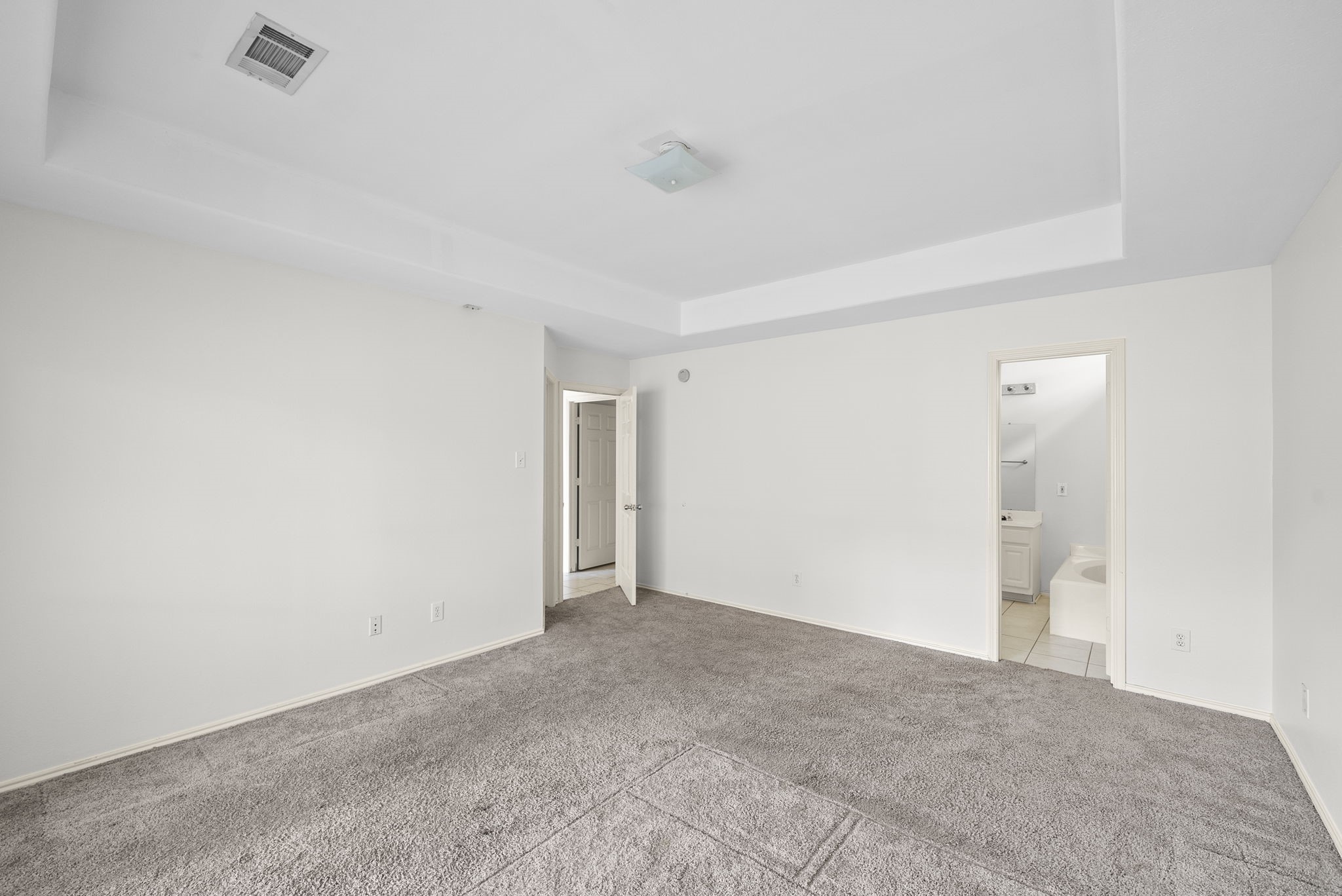 16022 Sugar Tree Drive Property Photo 18