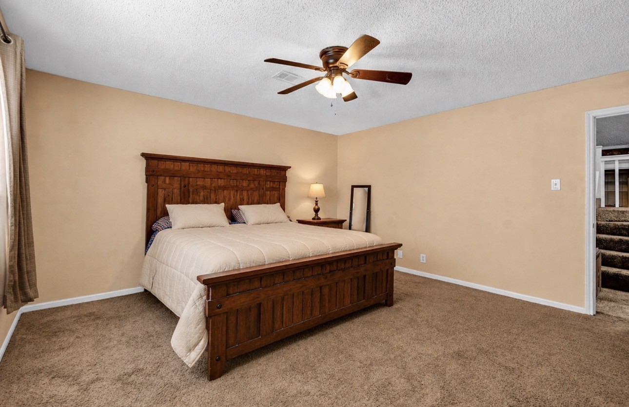 221 Wedgewood Street Property Photo 13