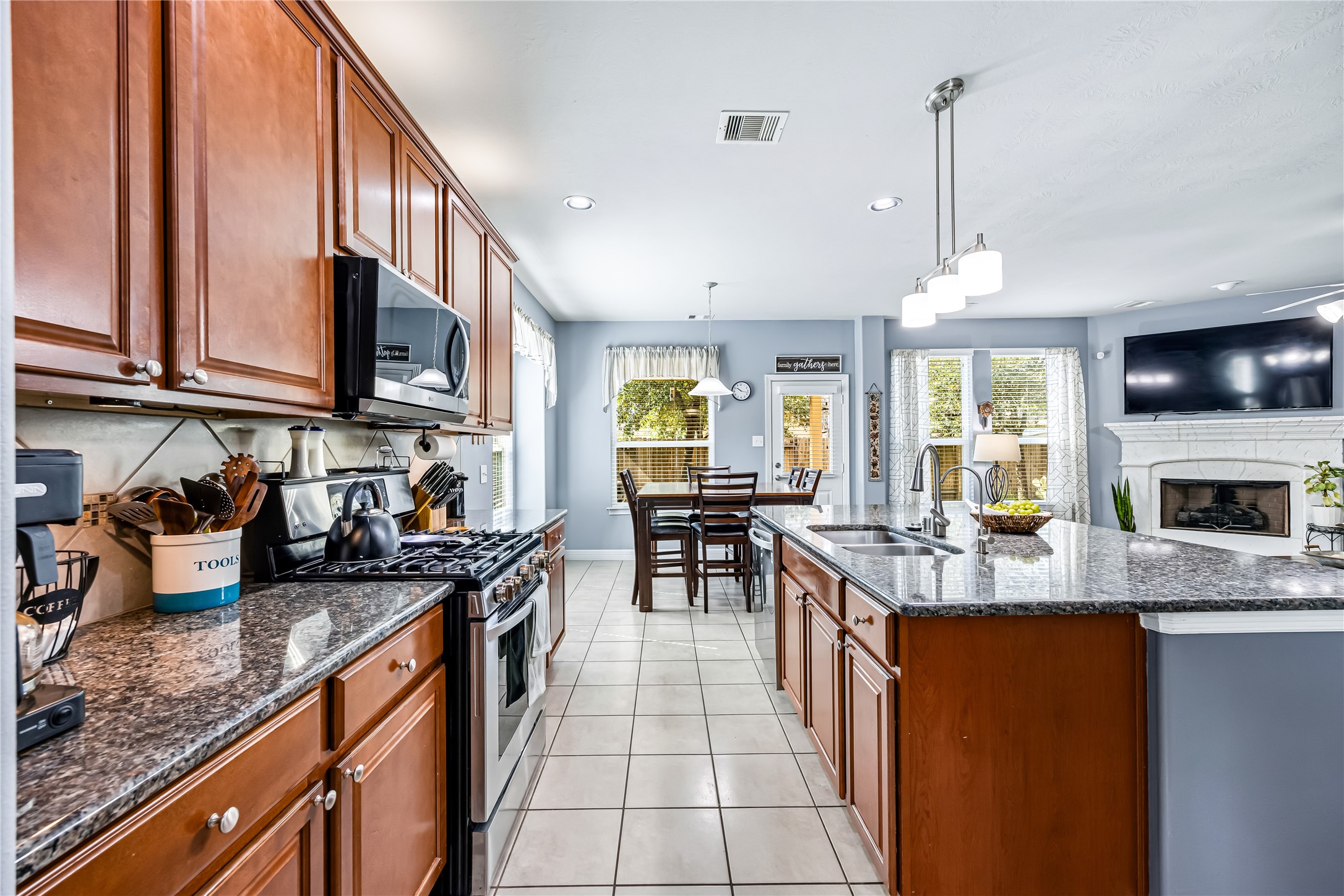 2530 Wood Park Boulevard Property Photo 9