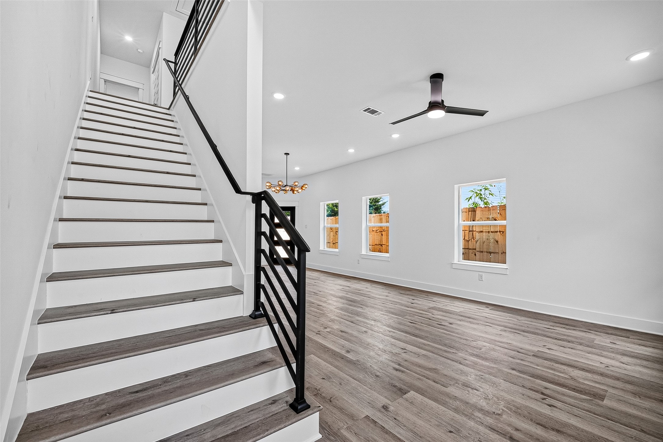 6747 Liverpool Street Property Photo 18