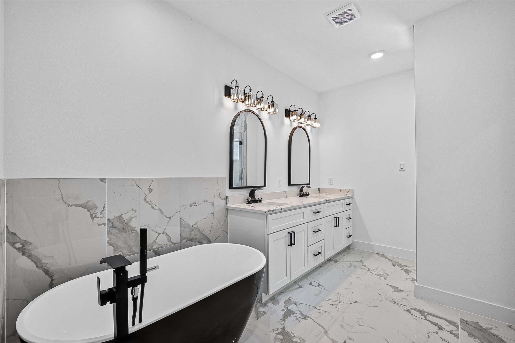 6747 Liverpool Street Property Photo 26
