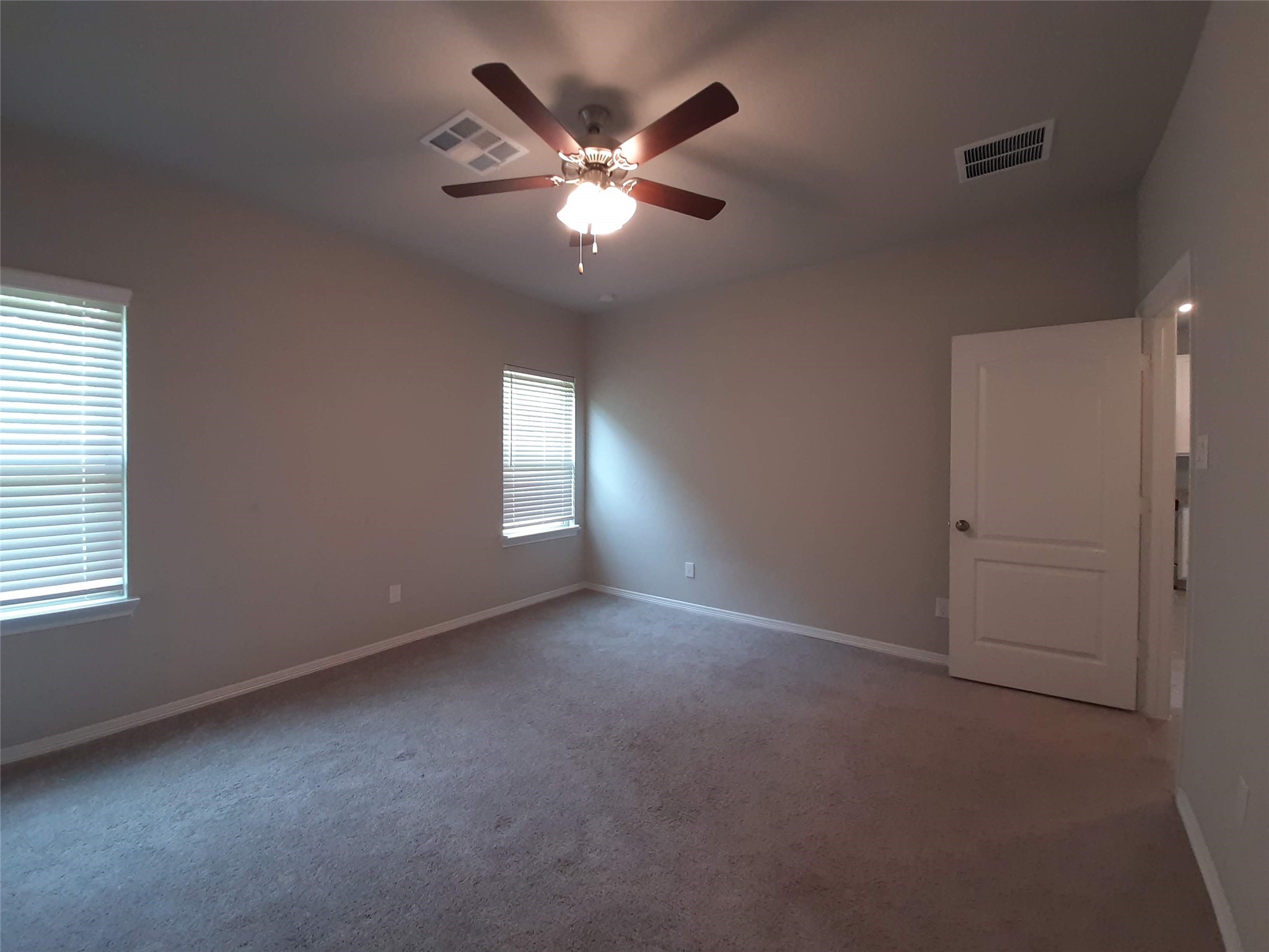 911 Cobalt Crest Lane Property Photo 7
