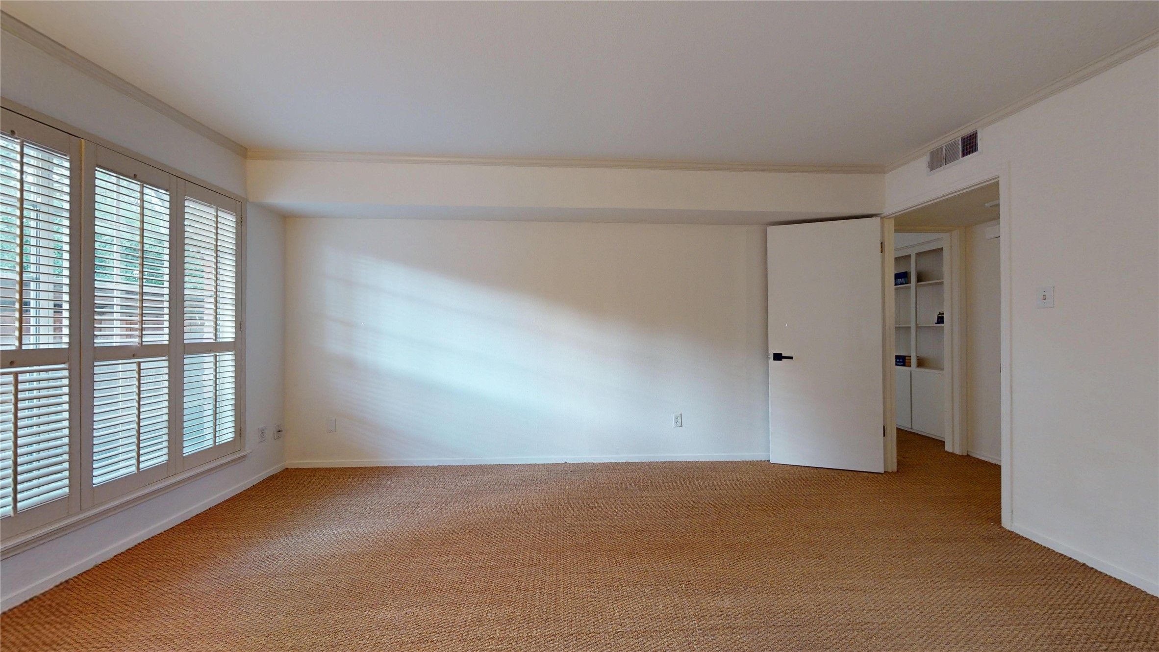 357 N Post Oak Lane 117 Property Photo 11