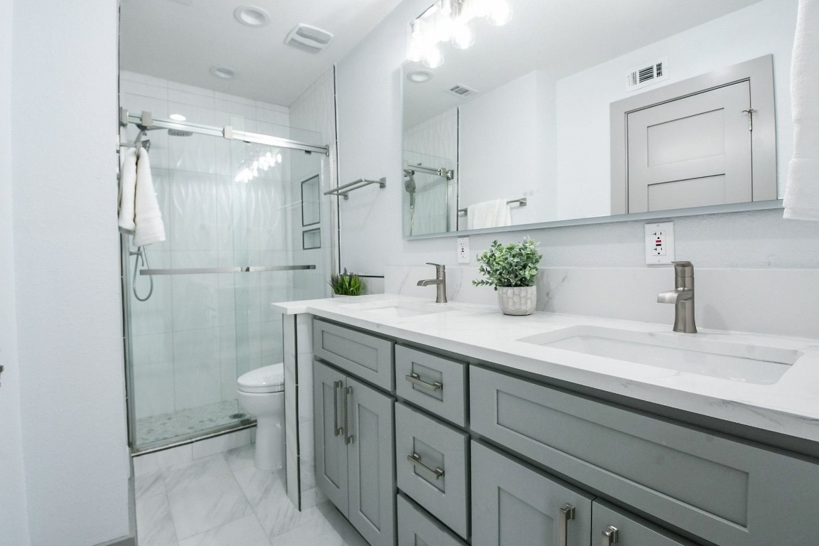 2300 Augusta Drive 28 Property Photo 2