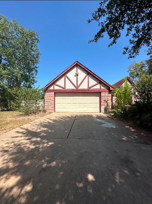 6603 Crakston Street Property Photo 2