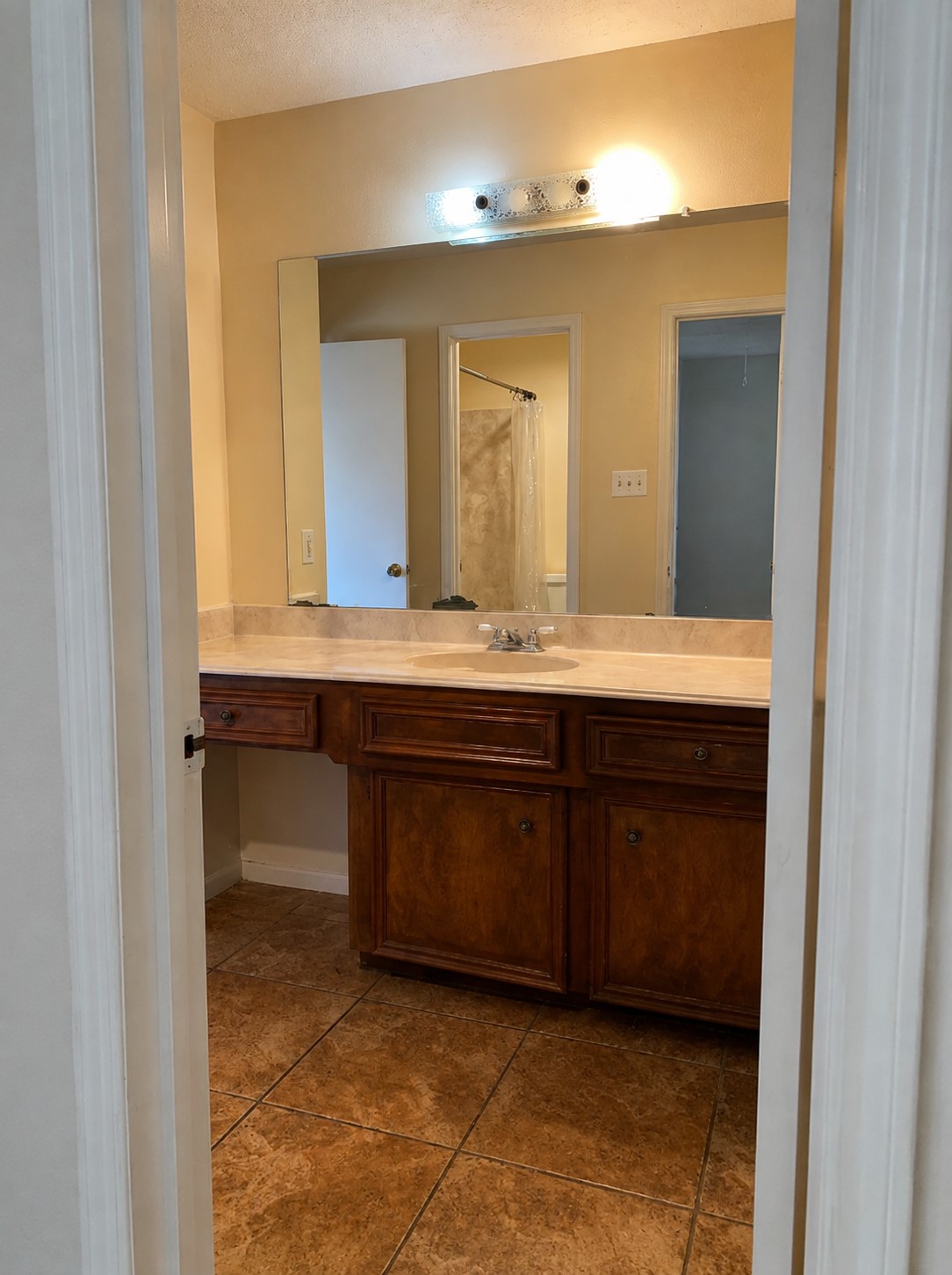 6603 Crakston Street Property Photo 12