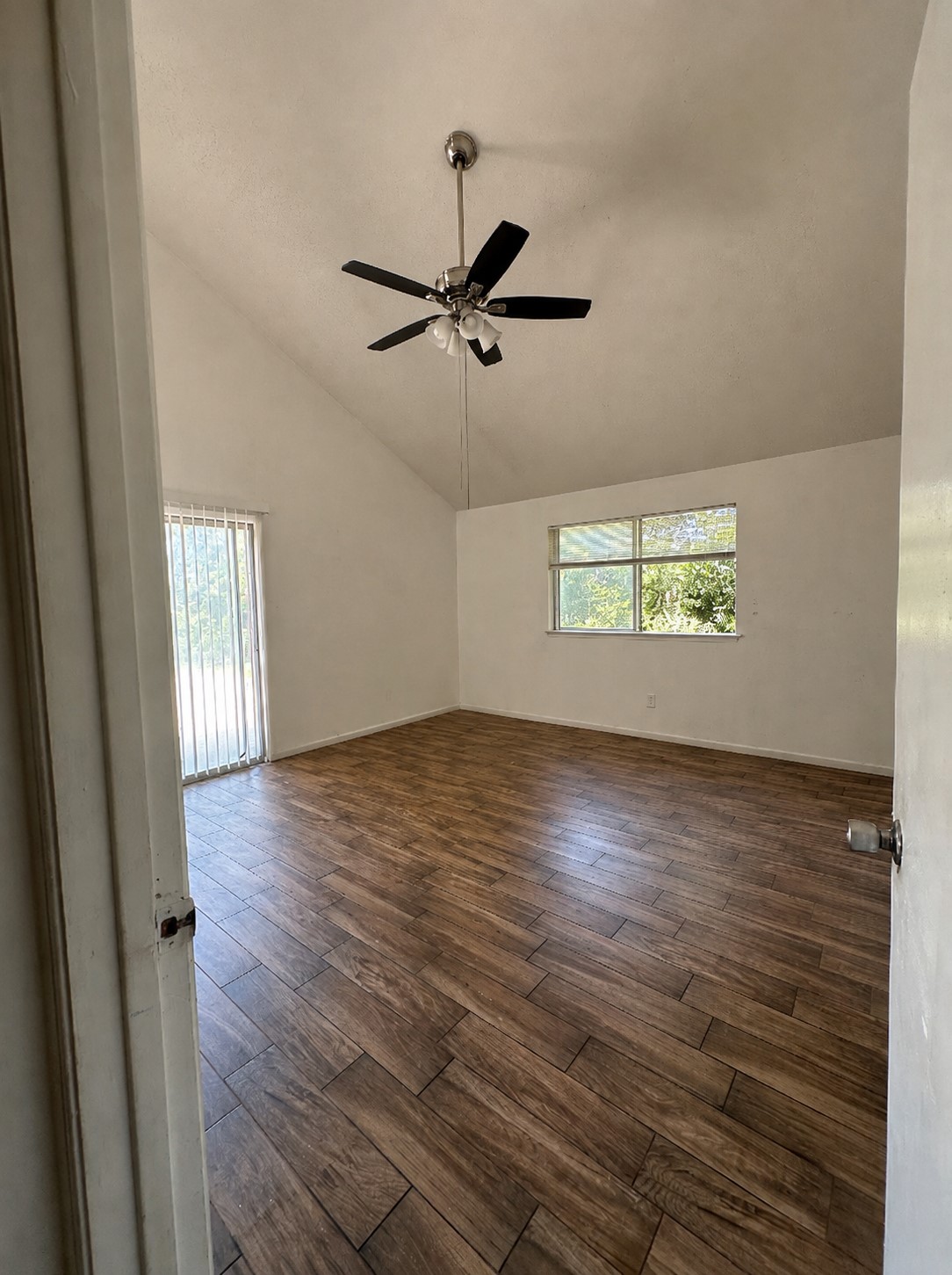 6603 Crakston Street Property Photo 17