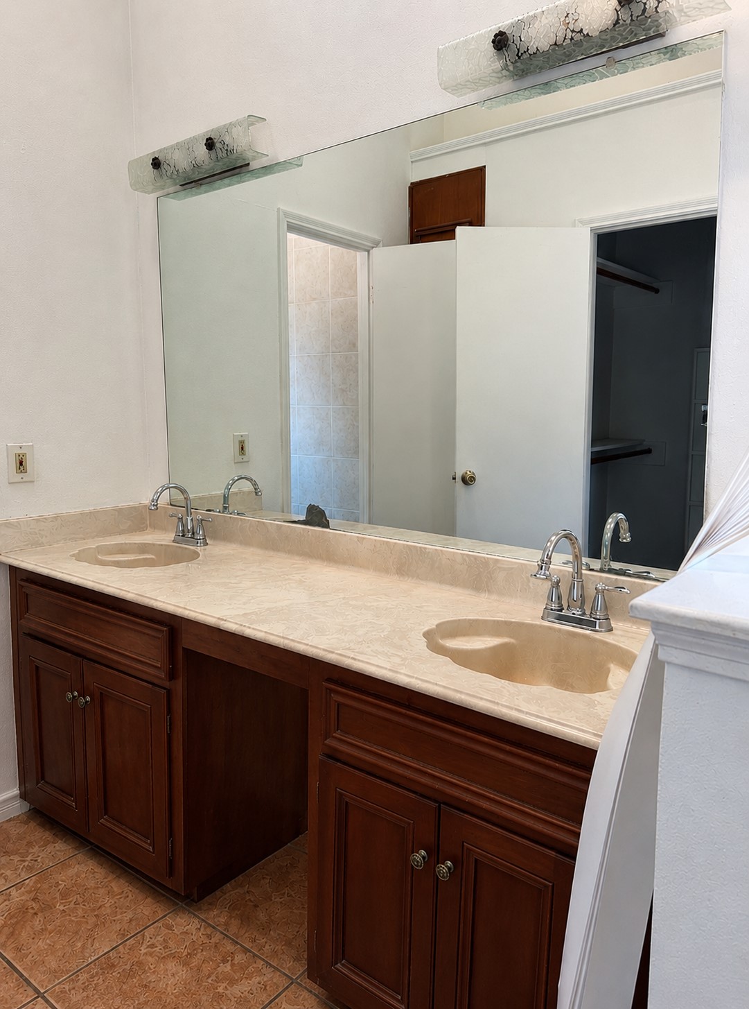 6603 Crakston Street Property Photo 20