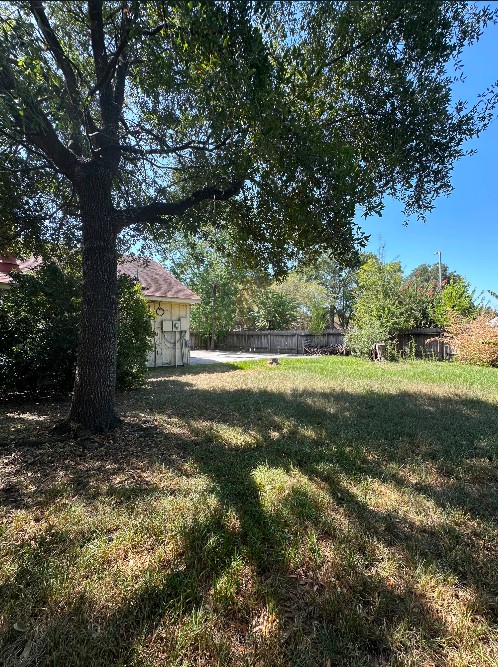 6603 Crakston Street Property Photo 27