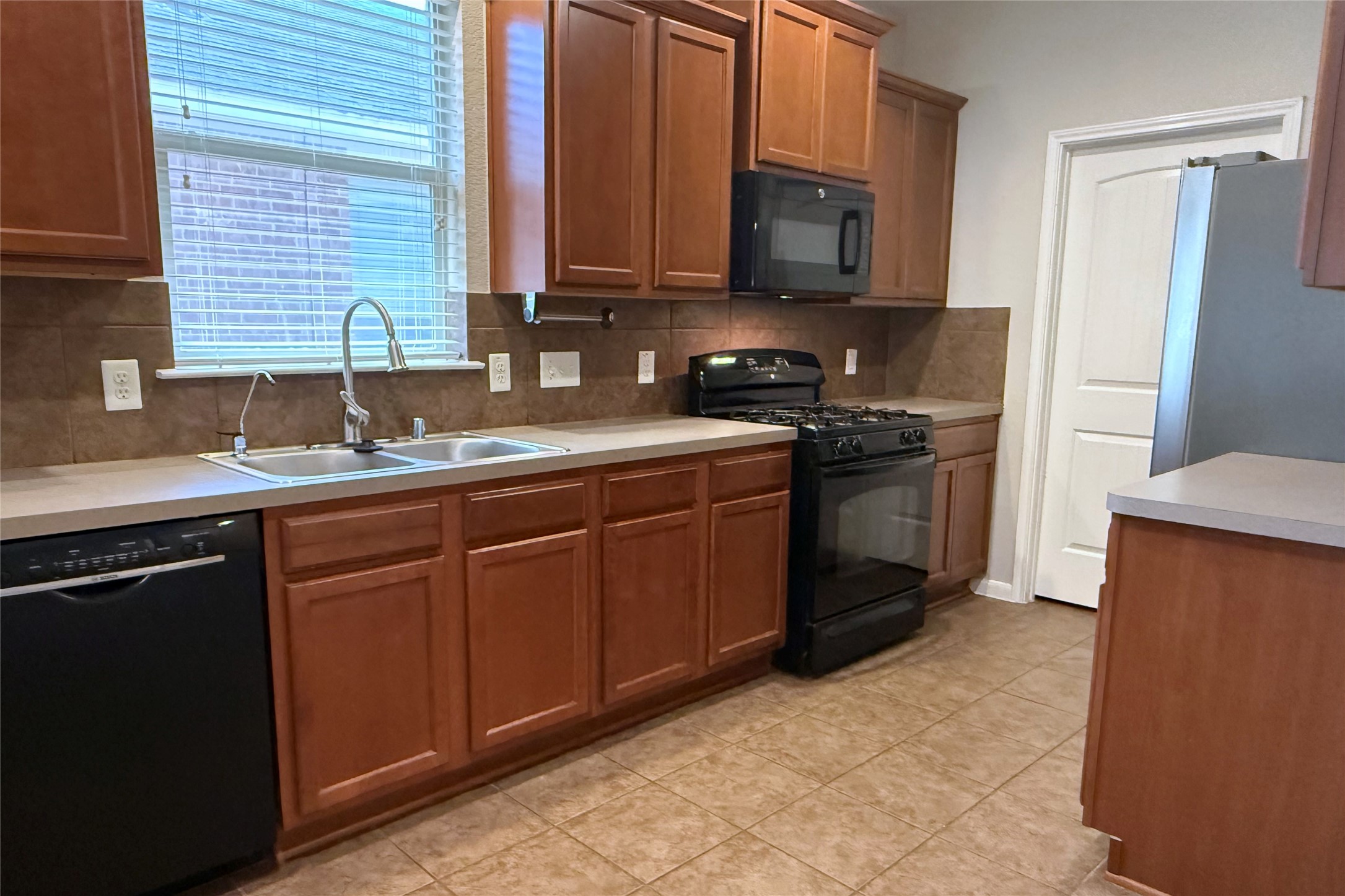 14706 Palladio Drive Property Photo 10