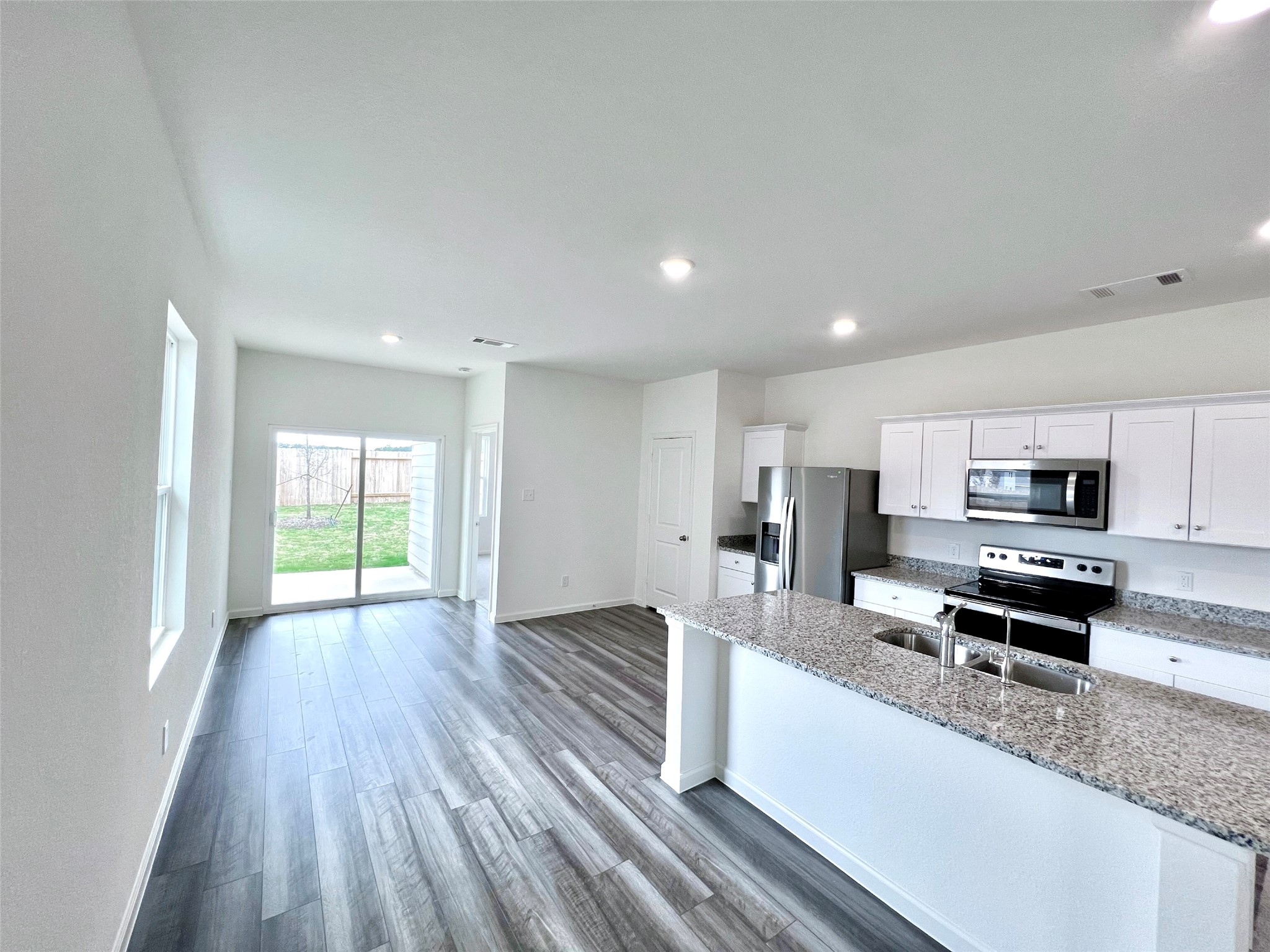 680 Amesbury Road Property Photo 7