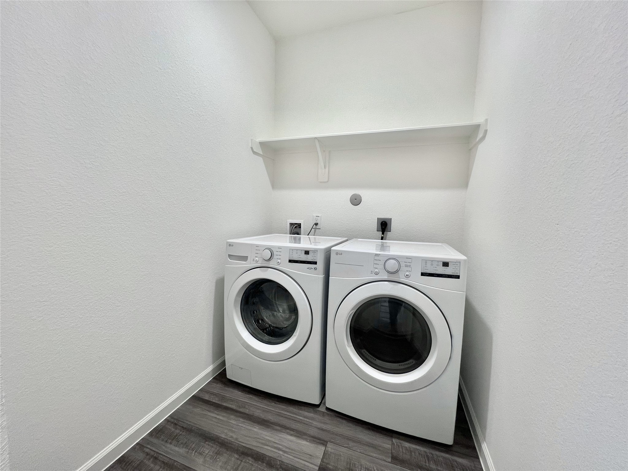 680 Amesbury Road Property Photo 15