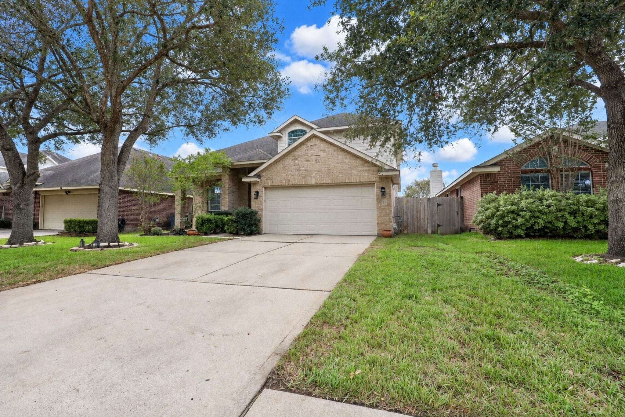 25215 Spring Iris Lane Property Photo 2