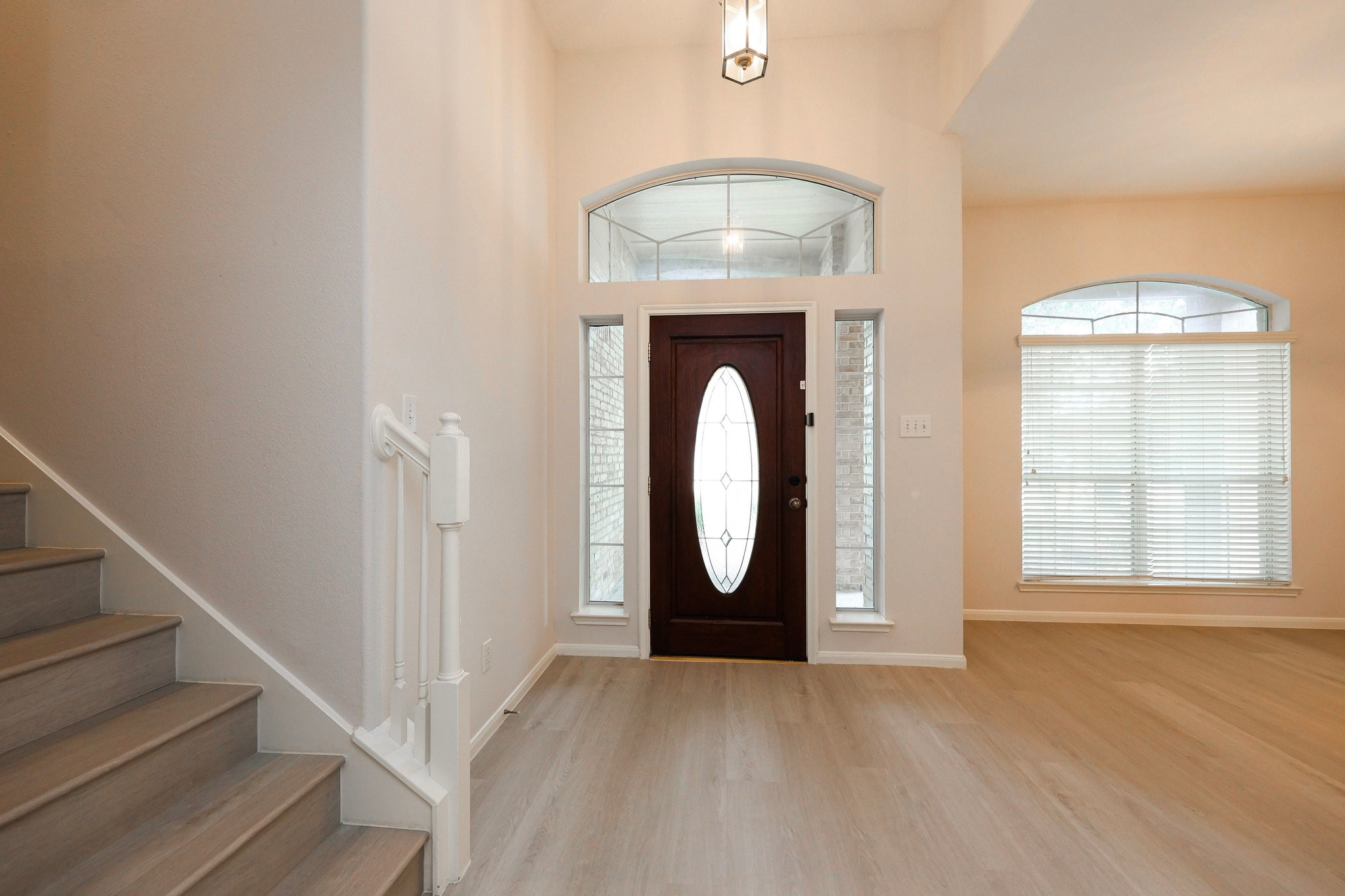 25215 Spring Iris Lane Property Photo 8