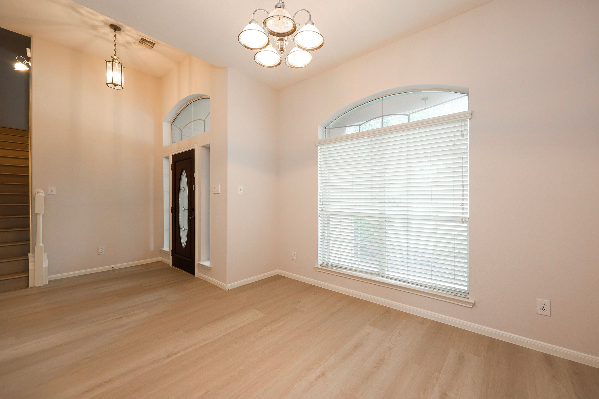 25215 Spring Iris Lane Property Photo 9