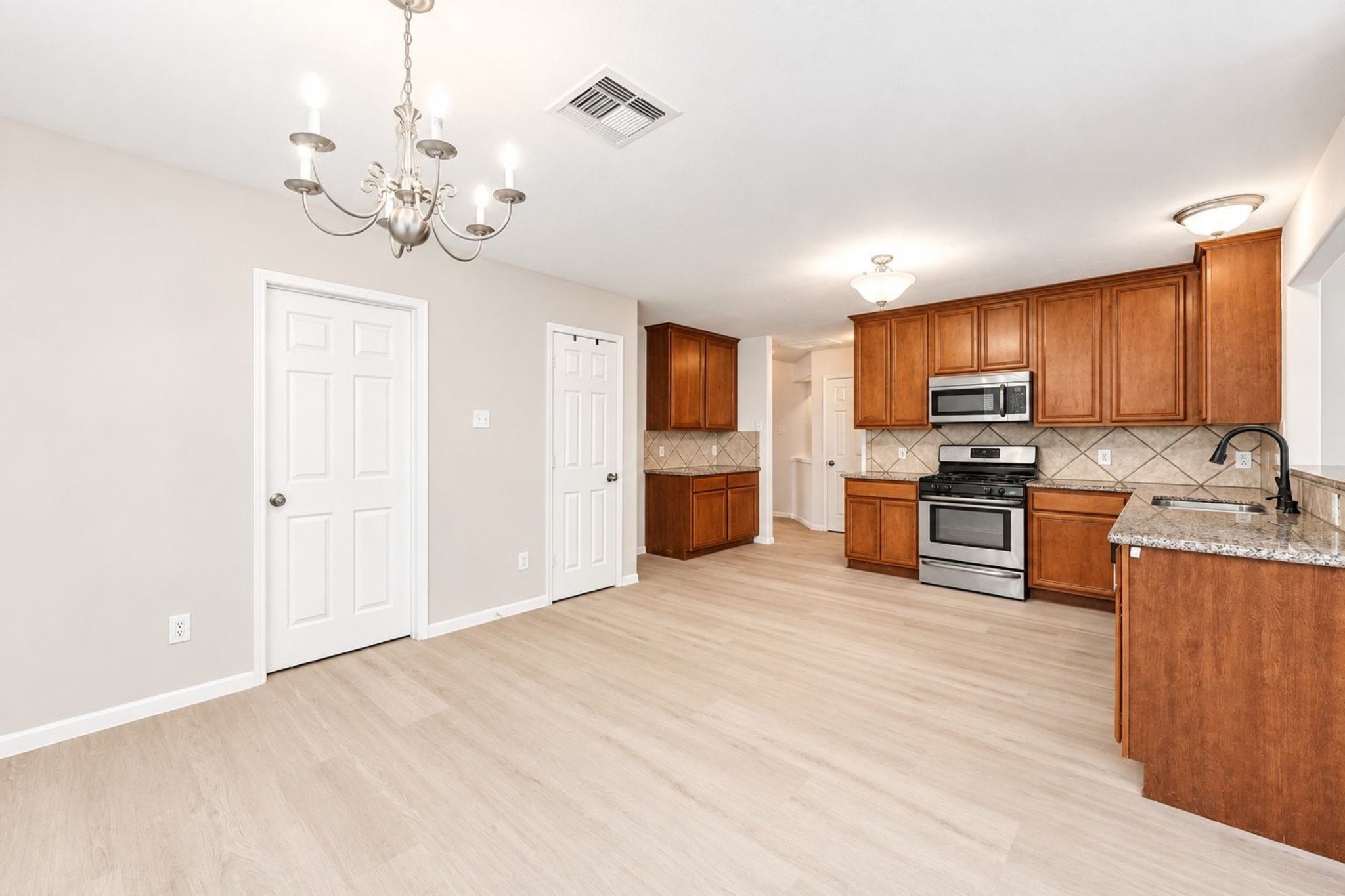 25215 Spring Iris Lane Property Photo 14