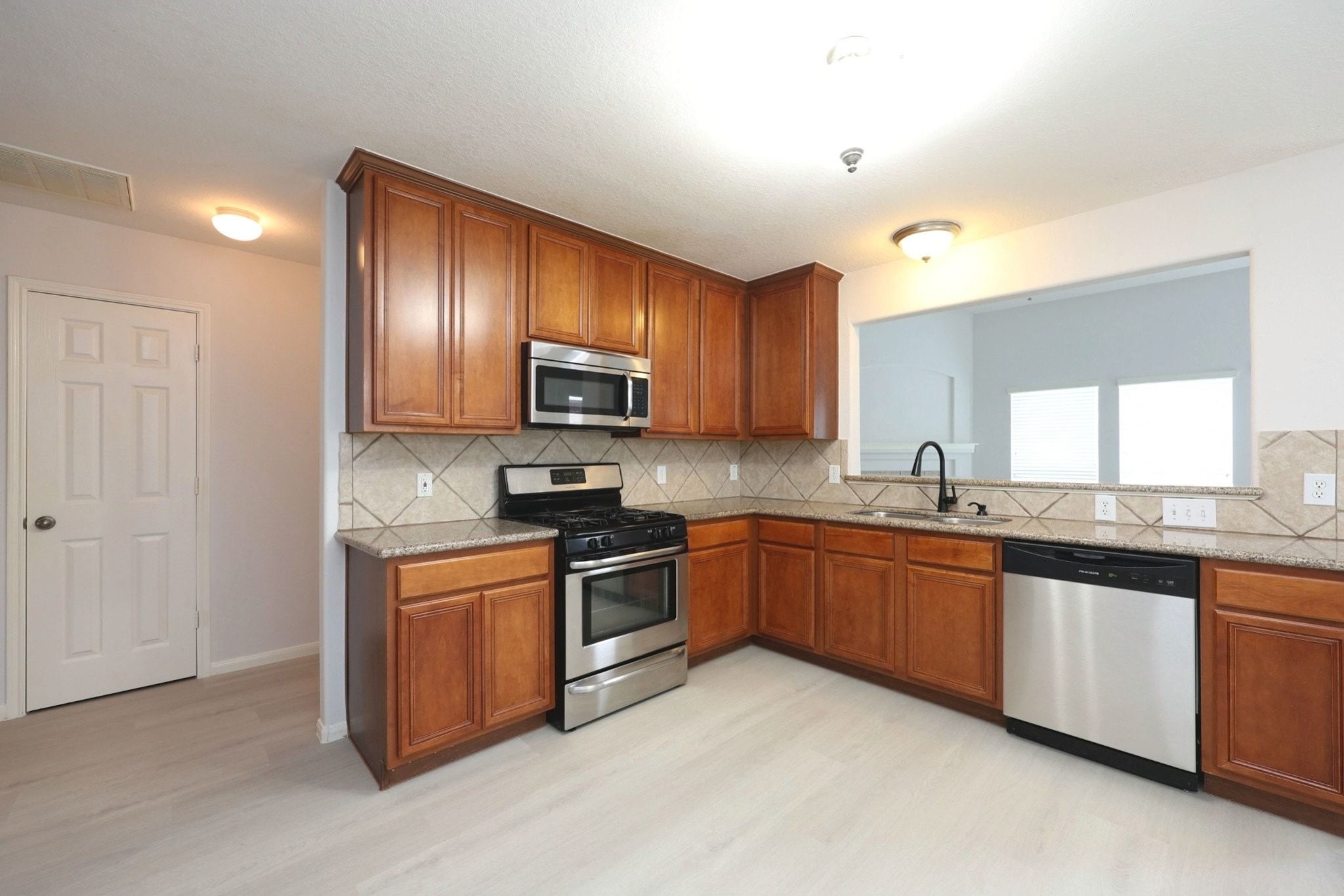 25215 Spring Iris Lane Property Photo 15