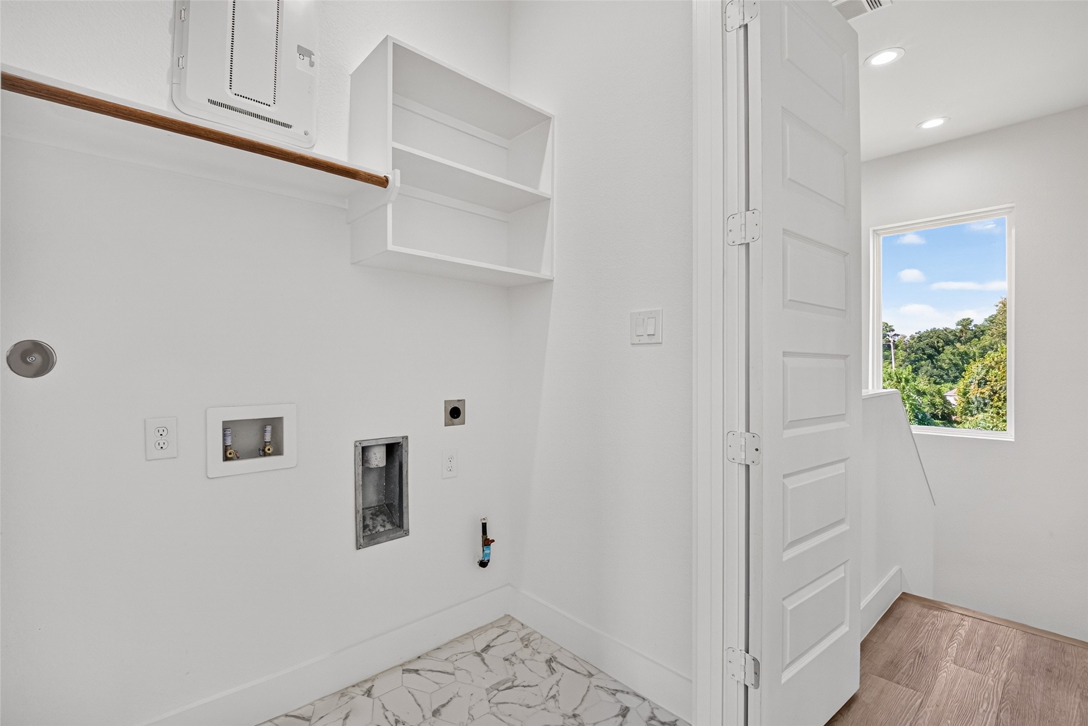 6621 Katarani Drive Property Photo 21