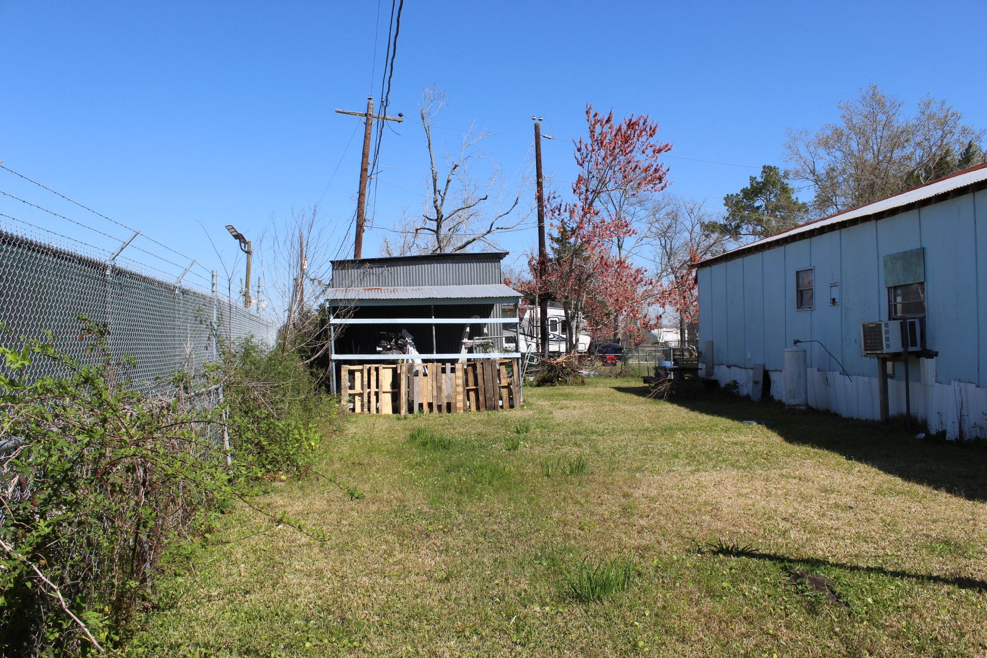 10207 Meadowvine Drive Property Photo 3