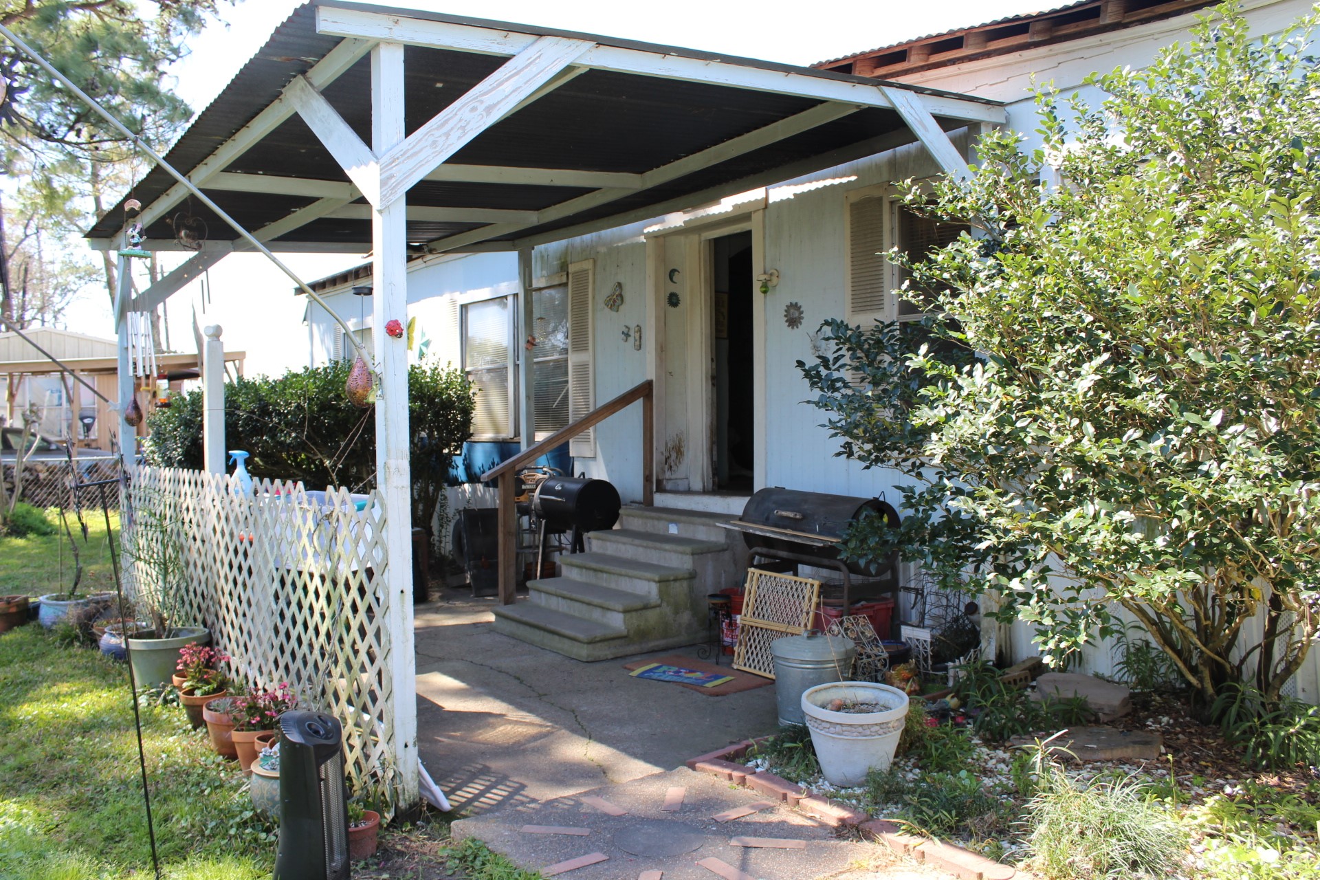 10207 Meadowvine Drive Property Photo 6