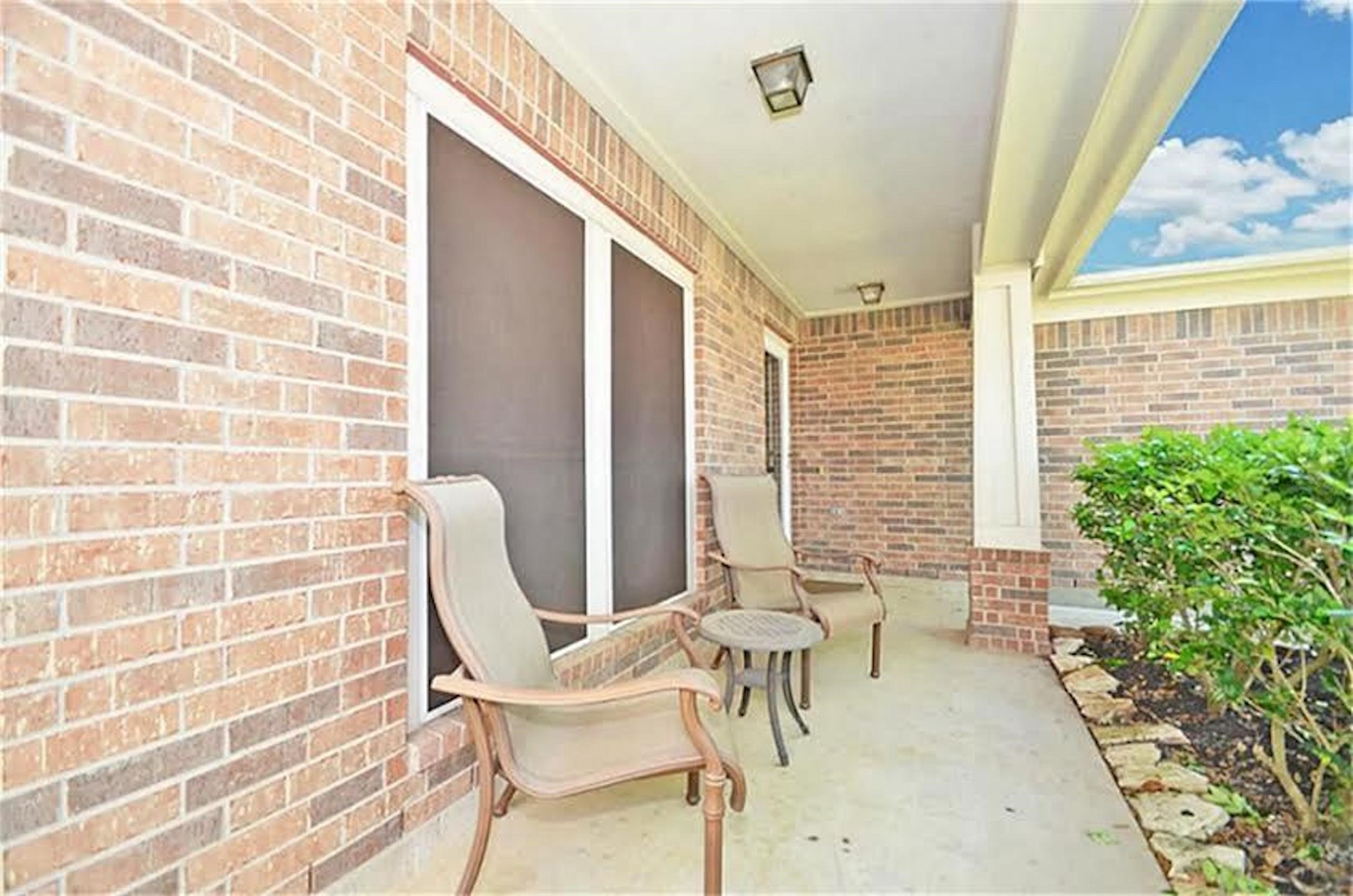 21922 Golden Cedar Drive Property Photo 2