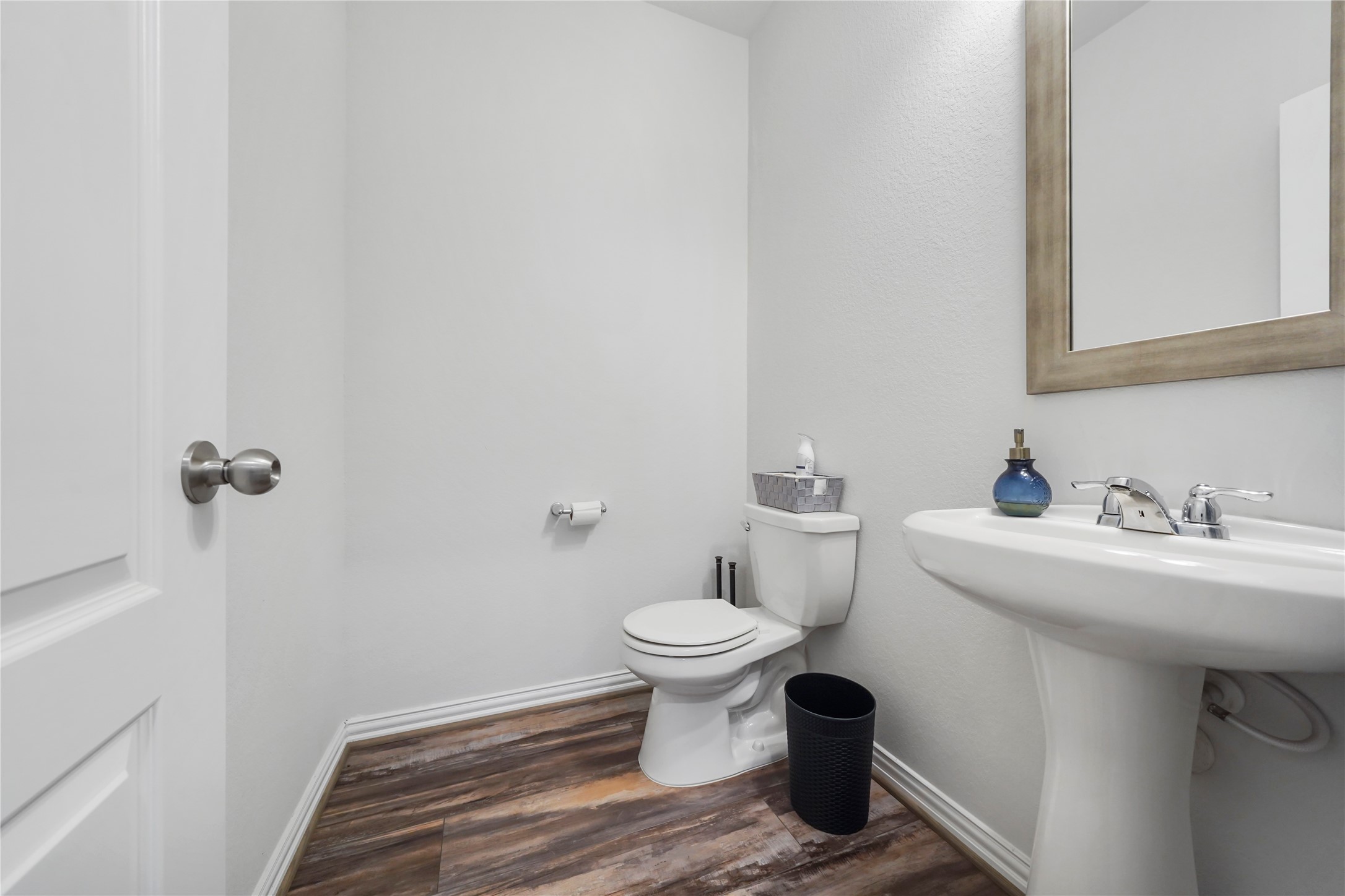 19903 Tomkin Court Property Photo 6