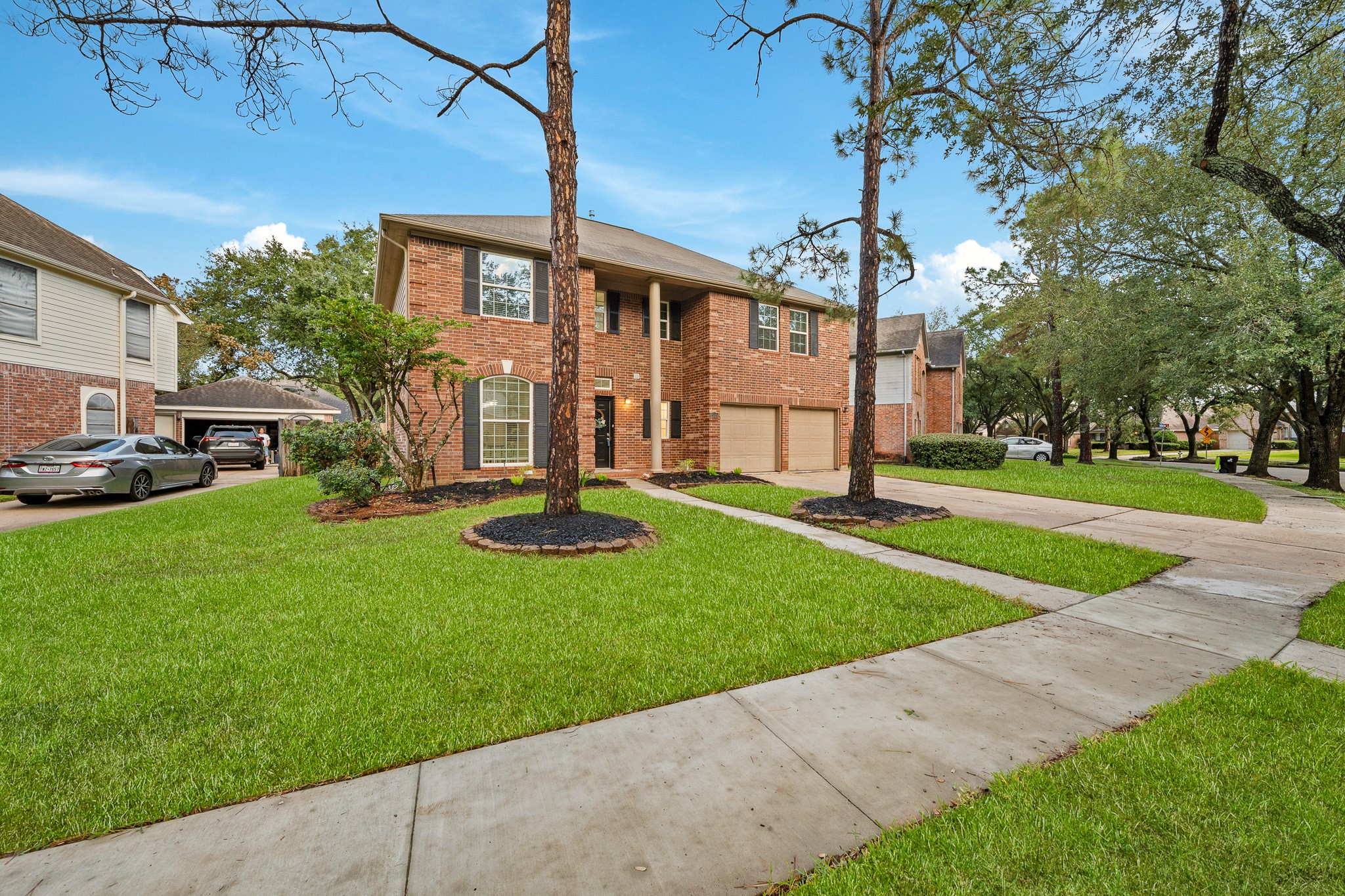 2515 Blue Rose Drive Property Photo 3
