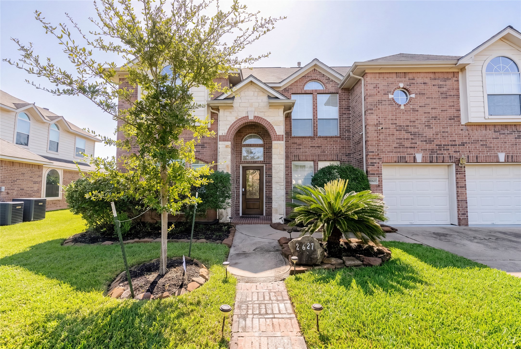 20627 Cypress Breeze Drive Property Photo 2
