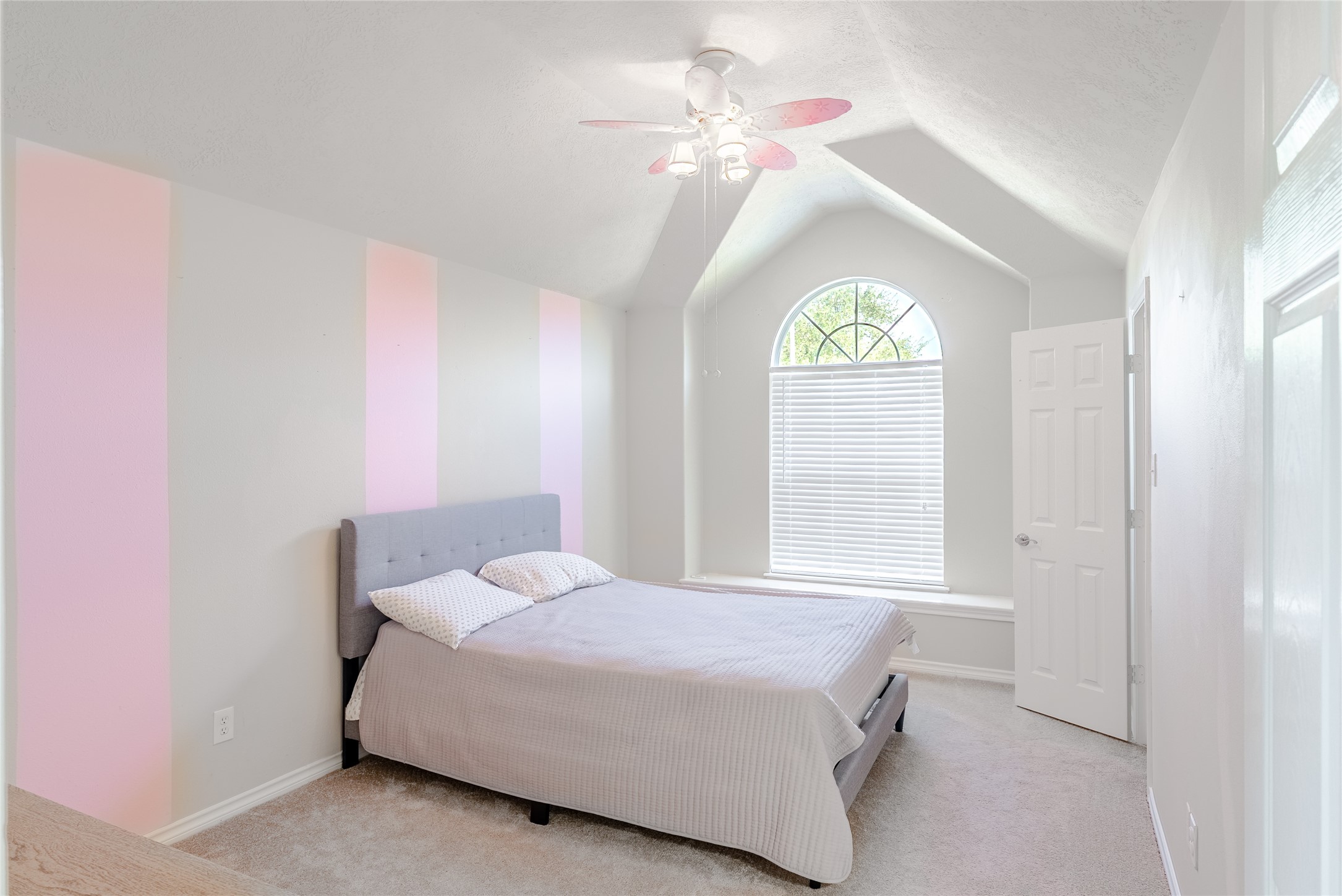 20627 Cypress Breeze Drive Property Photo 32