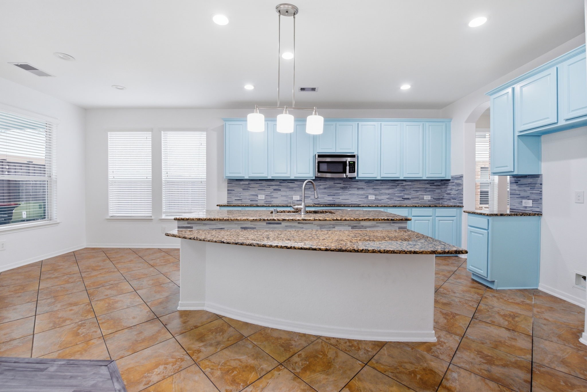 5002 Rollingstone Road Property Photo 11