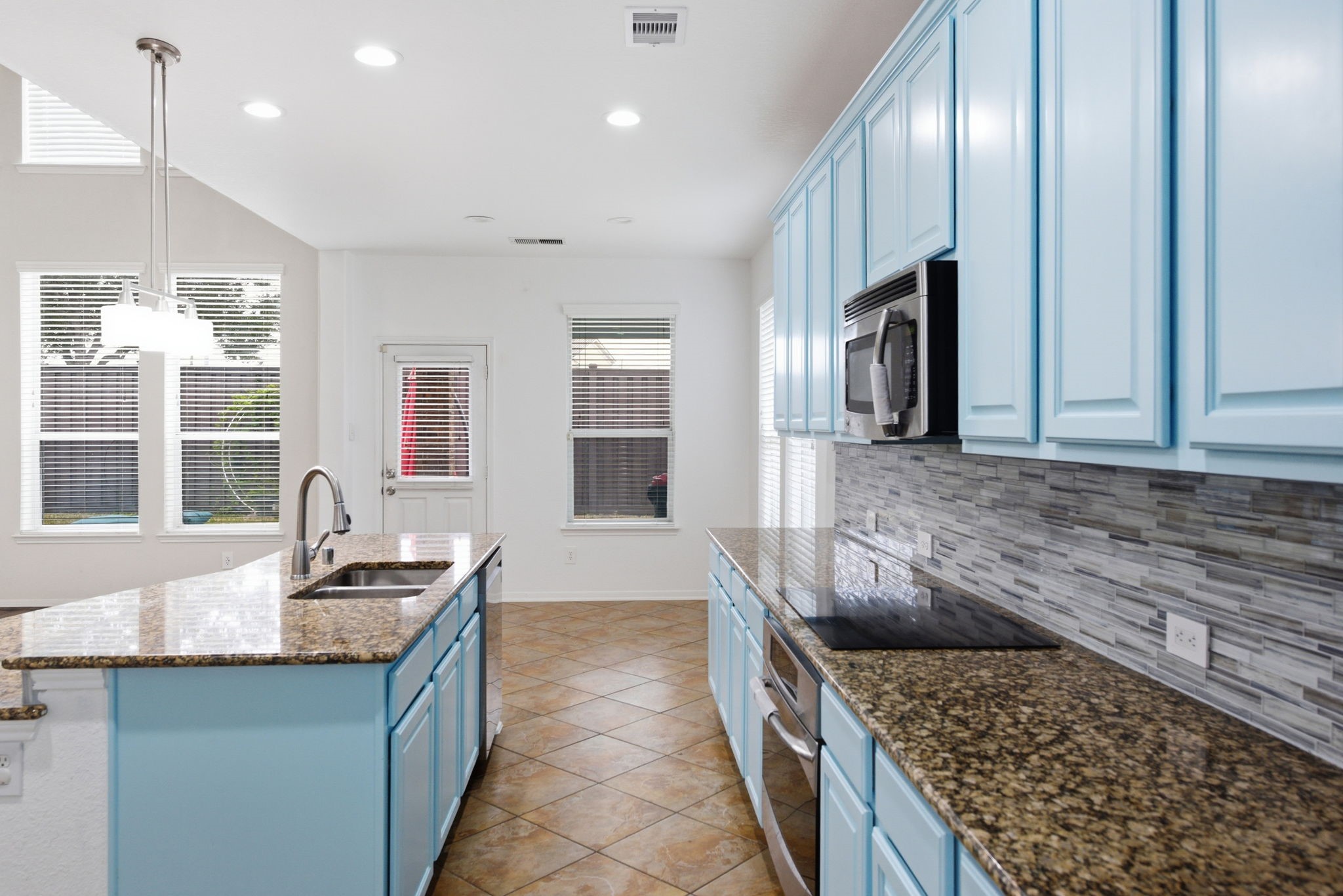 5002 Rollingstone Road Property Photo 12