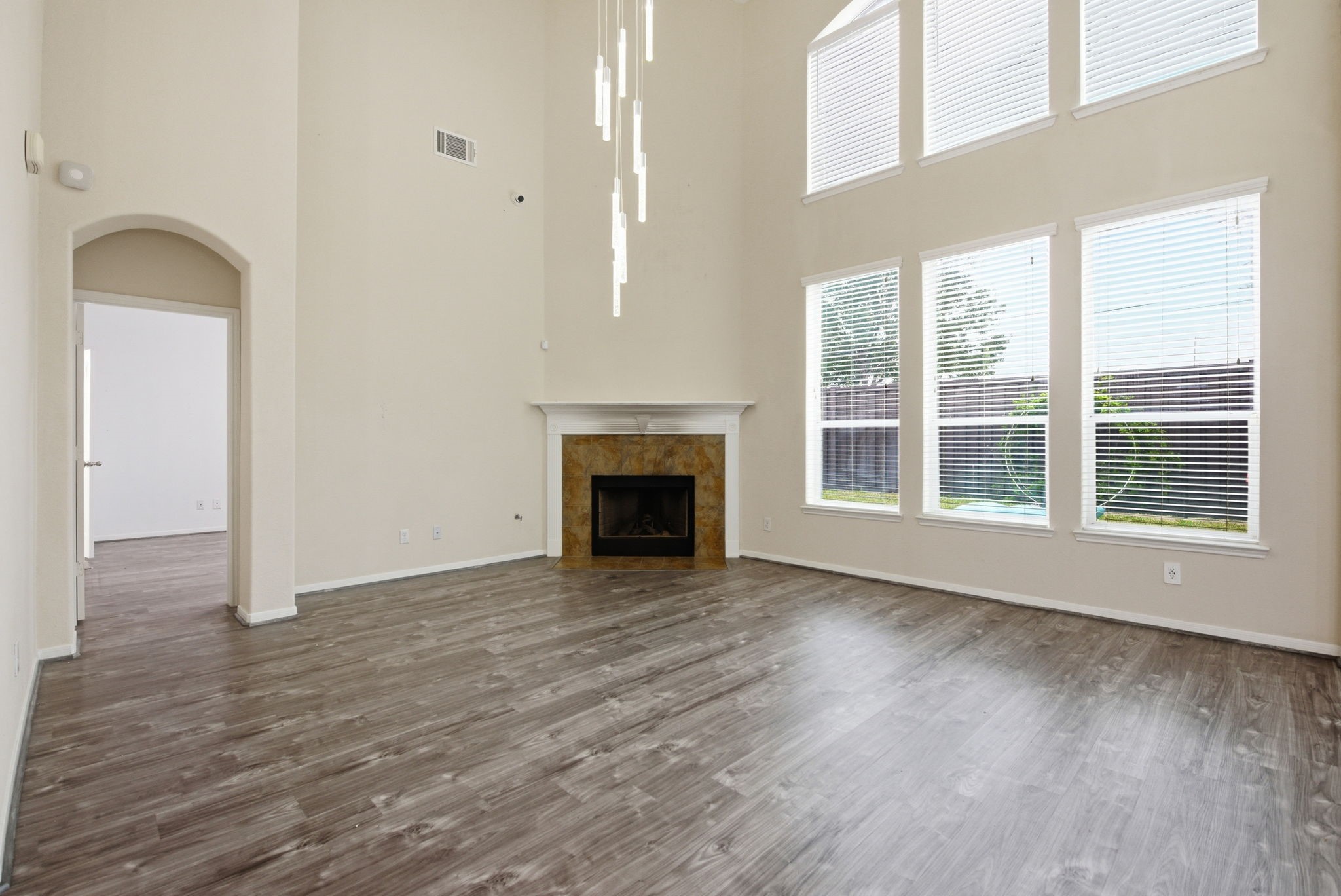 5002 Rollingstone Road Property Photo 14